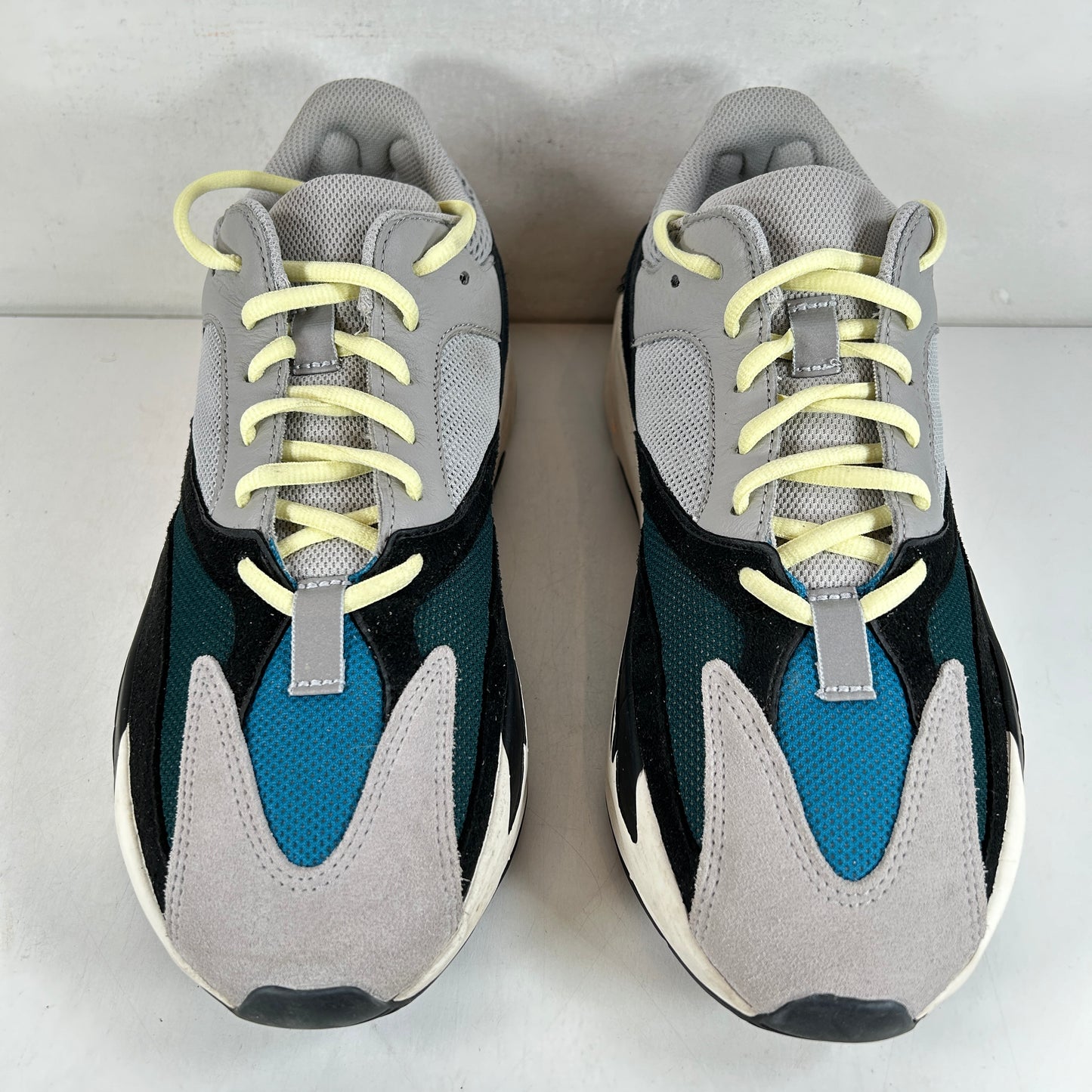 B75571 Yeezy 700 Wave Runner [USED] - 10 M (Used)