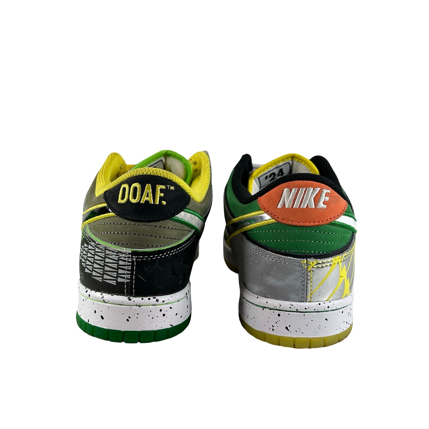 HV1454 100  Nike Dunk Low What the Duck Away University of Oregon PE [USED] - 11 M (Used)
