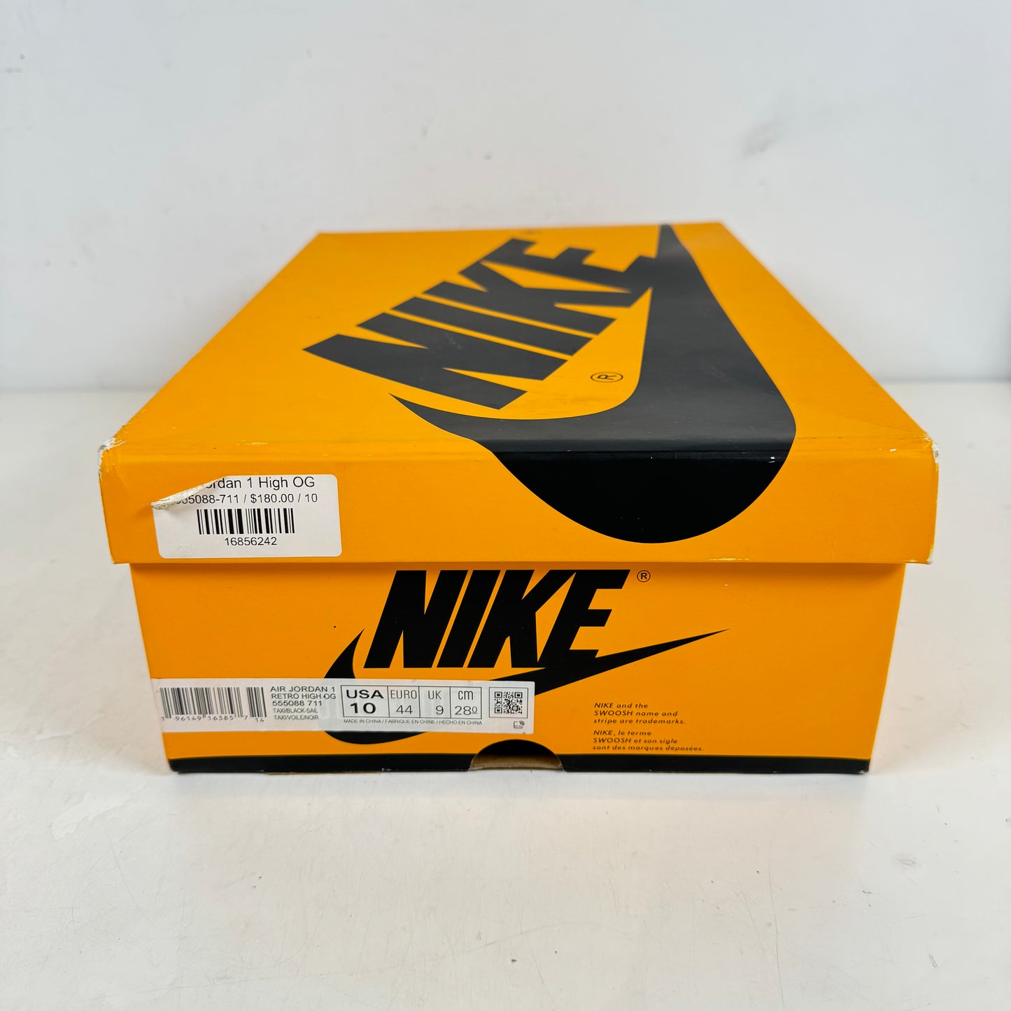 555088 711 Jordan 1 Retro High OG Yellow Toe [USED] - 10 M (Used)