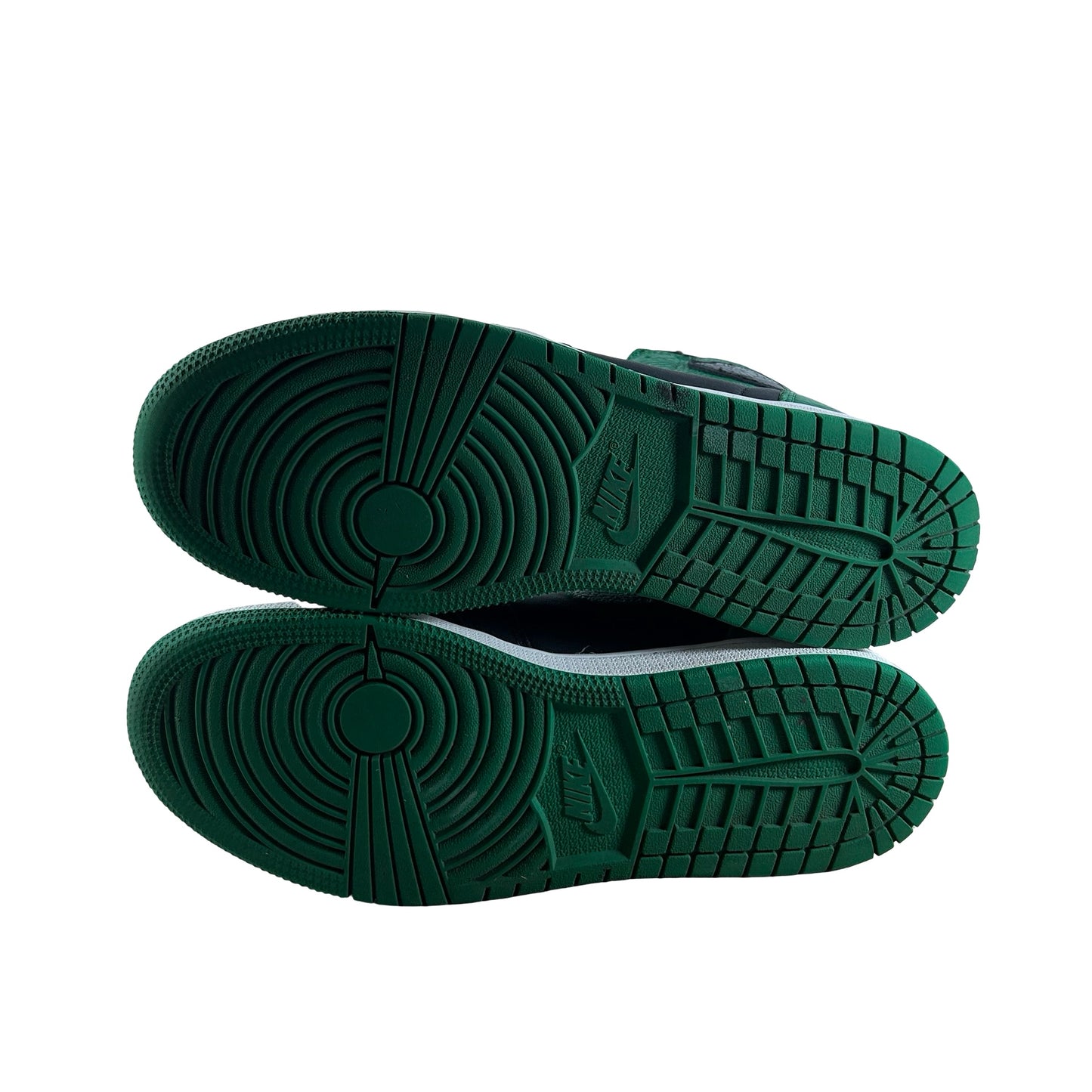 575441 030 Jordan 1 Retro High Pine Green Black (GS) [USED] - 7 Y (Used) (Replace Box)