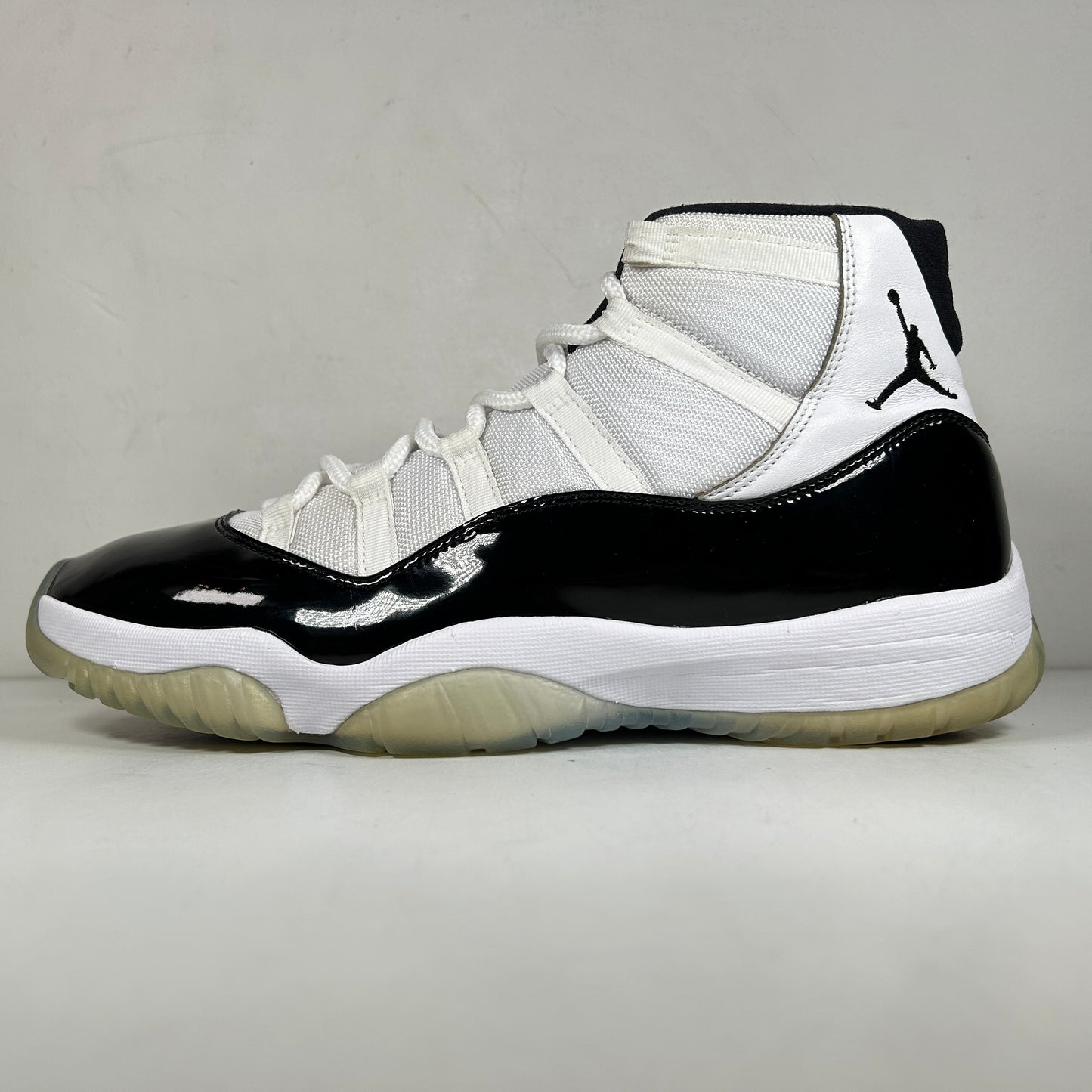 378037 100 Jordan 11 Concord [USED] - 12 M (Used)