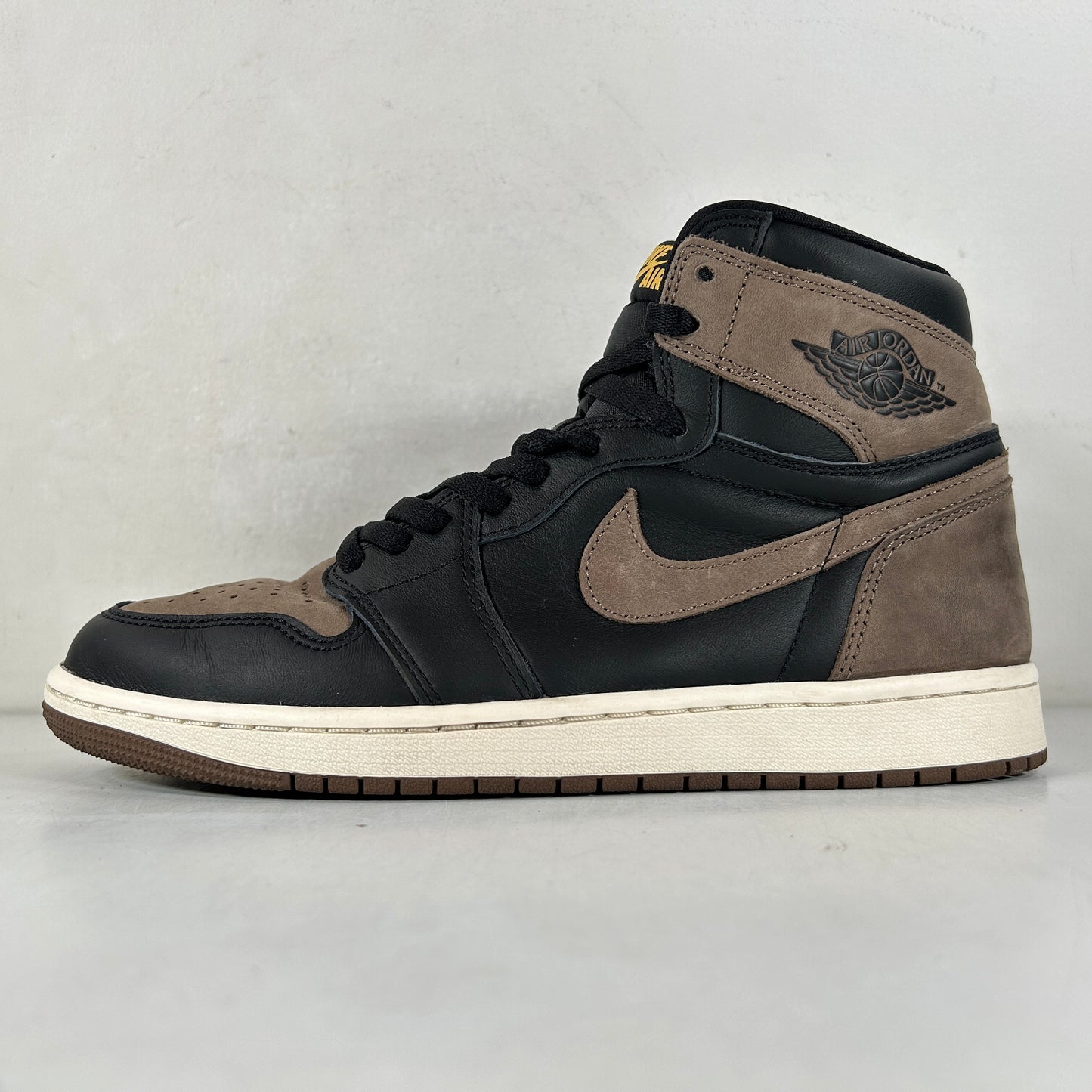 DZ5485 020 Jordan 1 Retro High OG Palomino [USED] - 9 M (Used3)