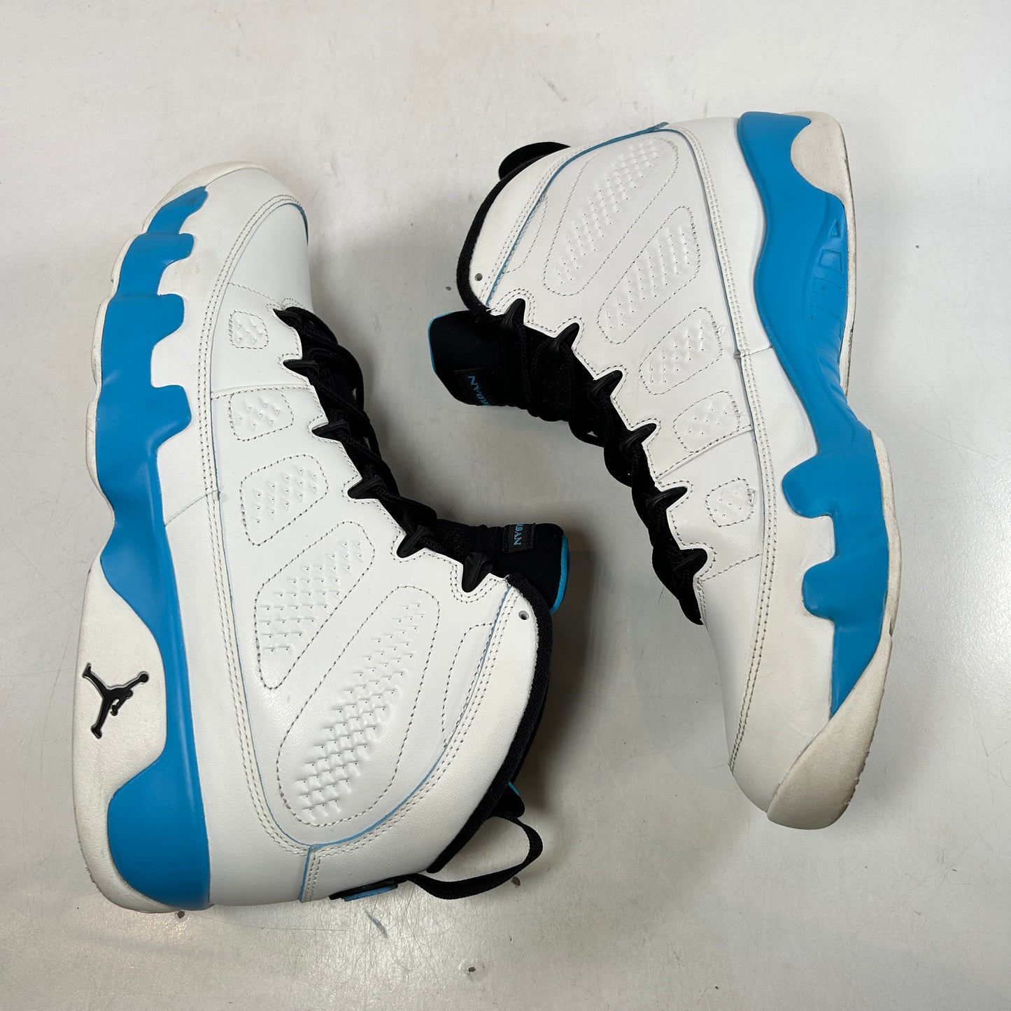 FQ8992 101 Jordan 9 Retro Powder Blue (2024) [USED] - 13 M (Used3)