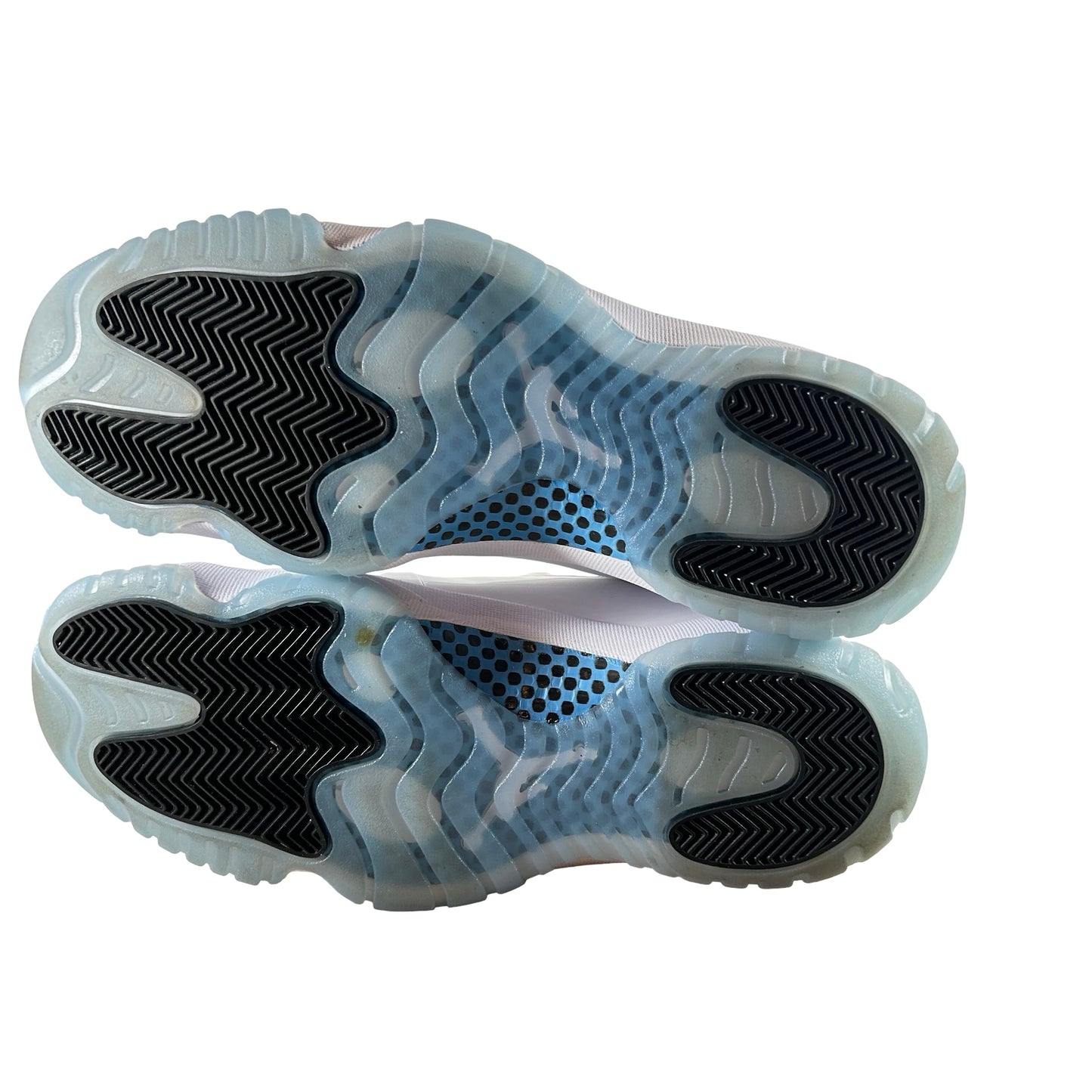 CT8012 104 Jordan 11 Retro Legend Blue (2024) [USED] - 10.5 M (Used) (No Box)