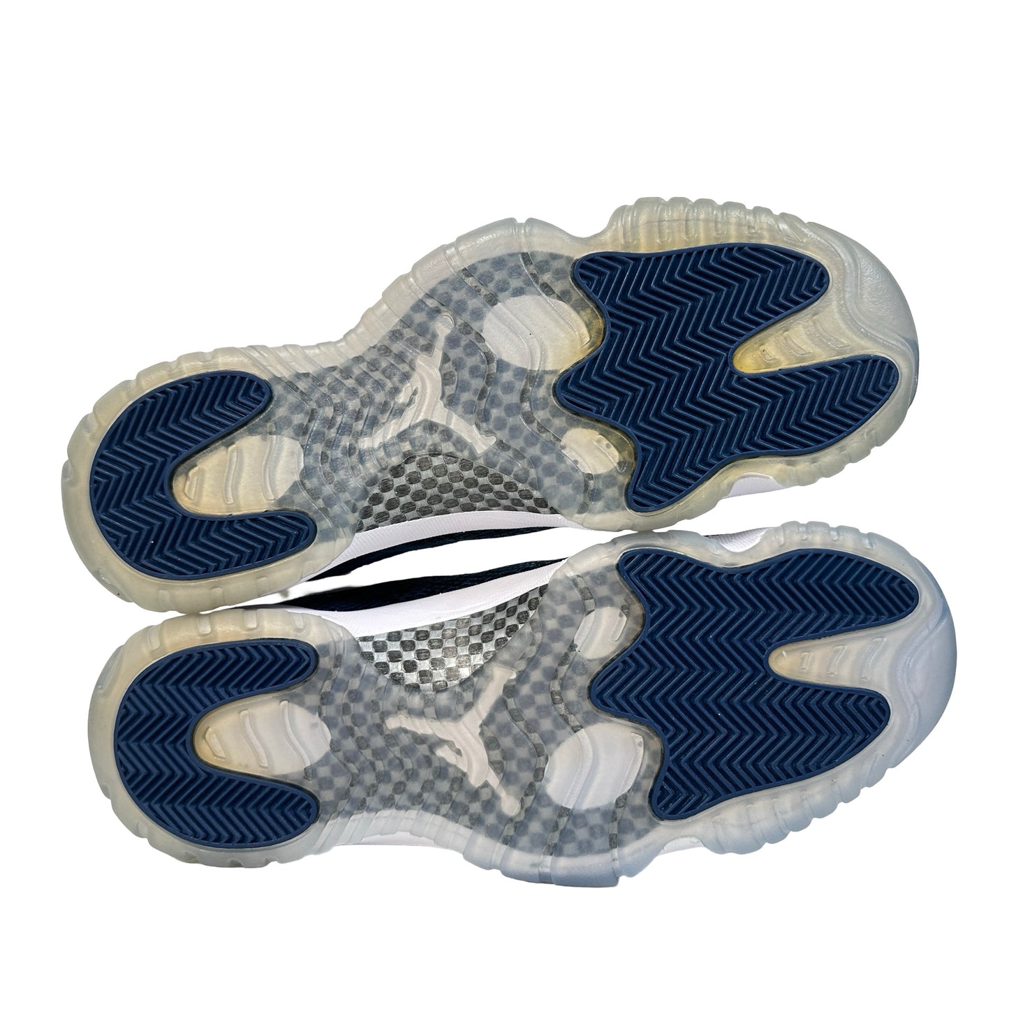 CD6846 102 Jordan 11 Retro Low Snake Navy (2019) [CONDITIONAL] - 11 M (Yellowing)