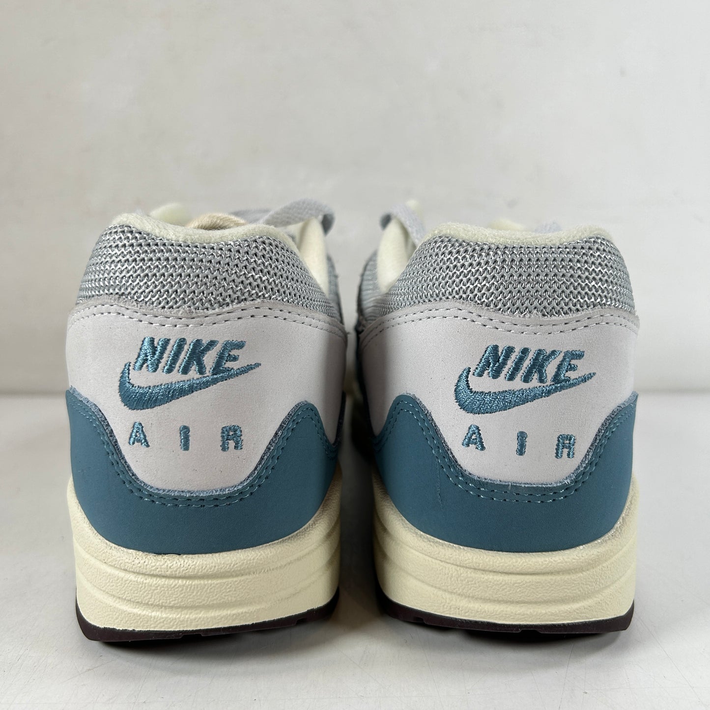 DH1348 004 Nike Air Max 1 Patta Waves Noise Aqua (with Bracelet) [USED] - 11 M (Used)