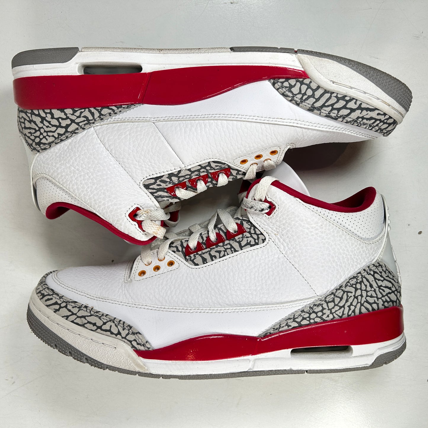 CT8532 126 Jordan 3 Retro Cardenal Rojo