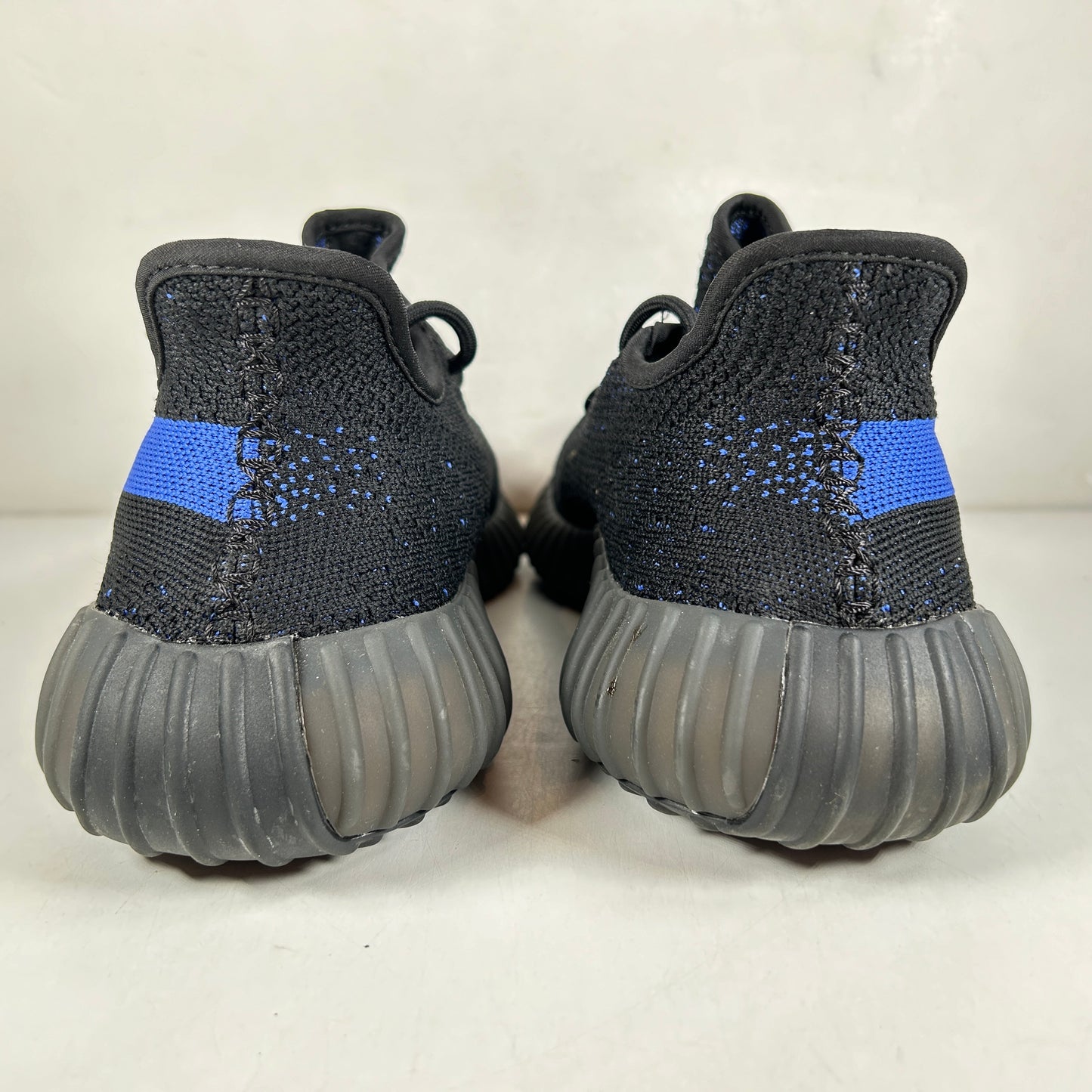 GY7164 adidas Yeezy Boost 350 V2 Dazzling Blue [USED] - 9.5 M (Used)