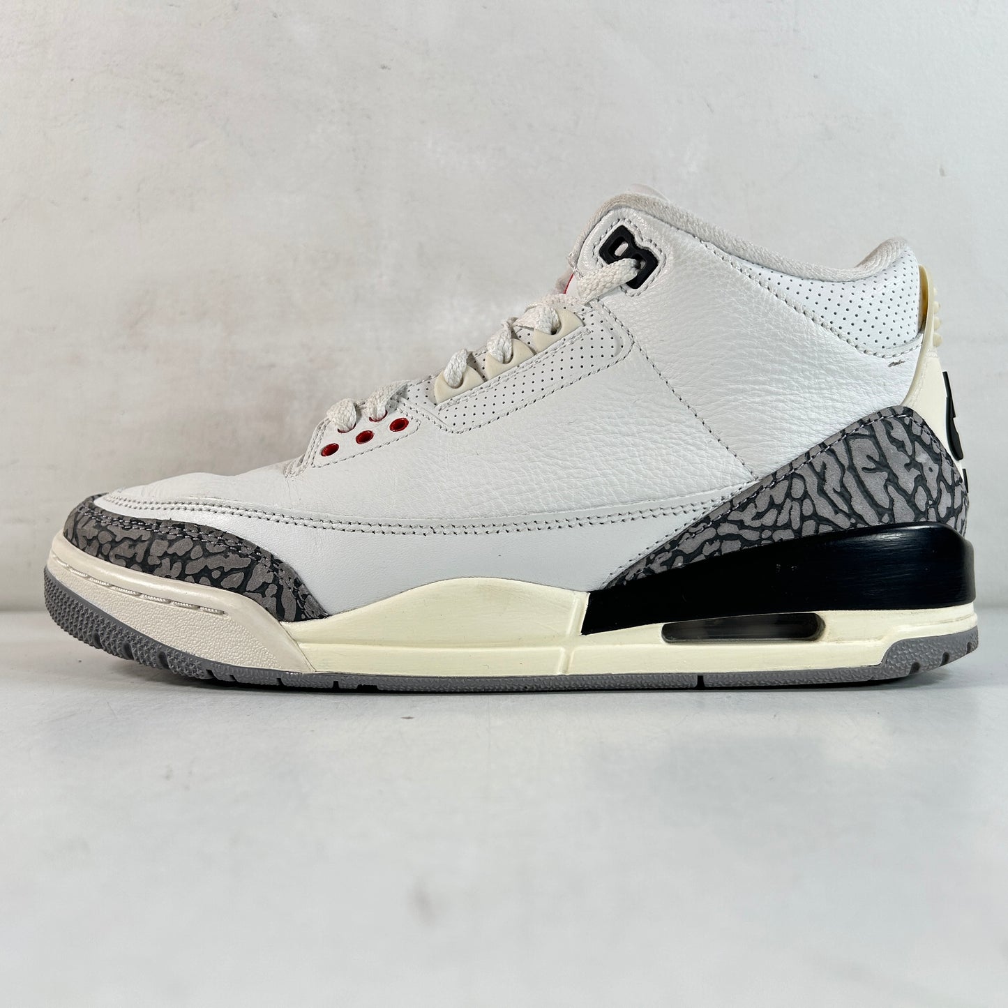 DN3707 100 Jordan 3 Retro White Cement Reimagined [USED] - 8 M (Used4)