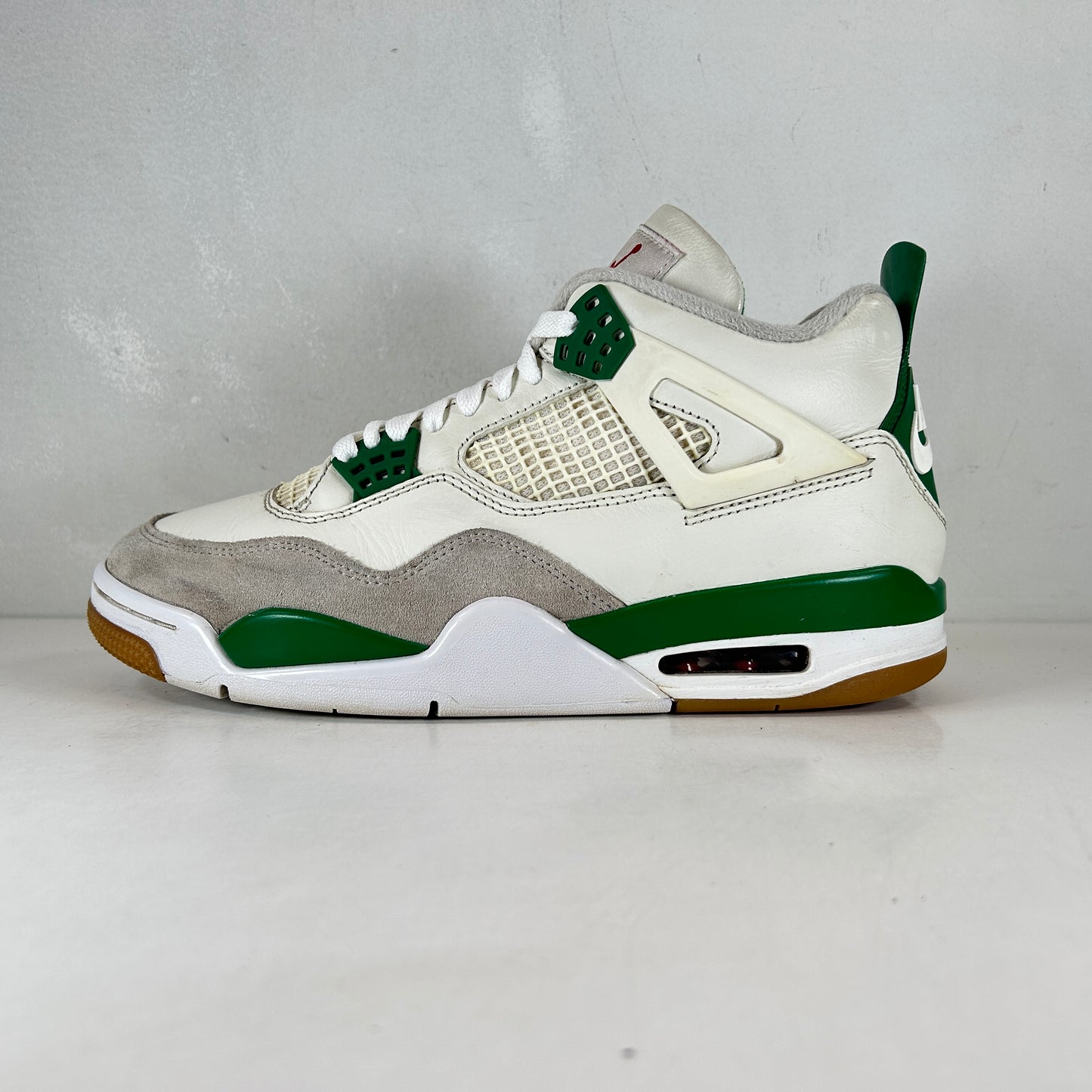 DR5415 103 Jordan 4 Retro SB Pine Green [USED] - 9 M (Used) (No Box)
