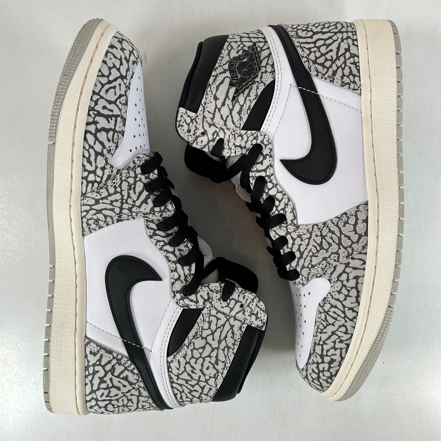 DZ5485 052 Jordan 1 Retro High OG White Cement [USED] - 9.5 M (Used2)