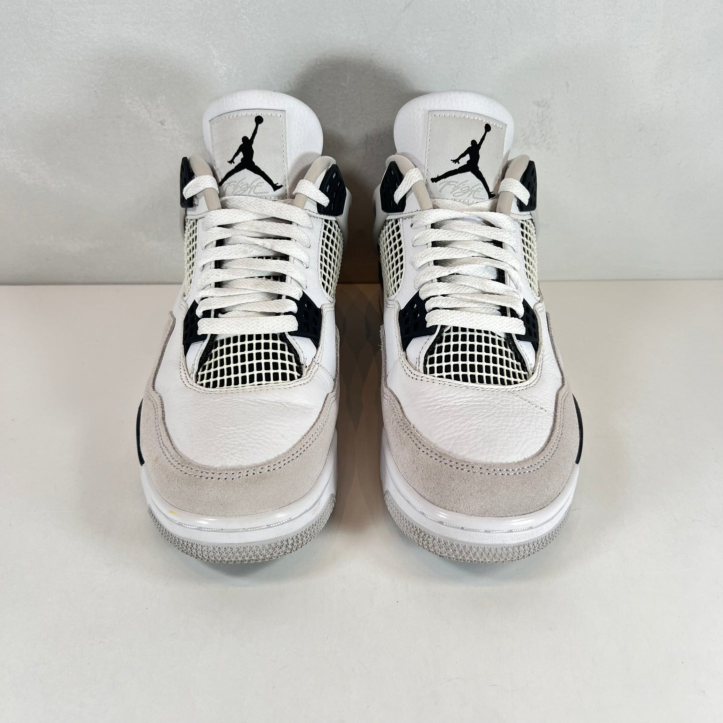 DH6927 111 Jordan 4 Retro Militar Negro