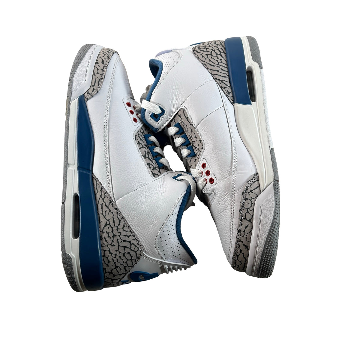 DM0967 104 Air Jordan 3 Retro True Blue (2026) (GS) [USED] - 7 Y (Used2)