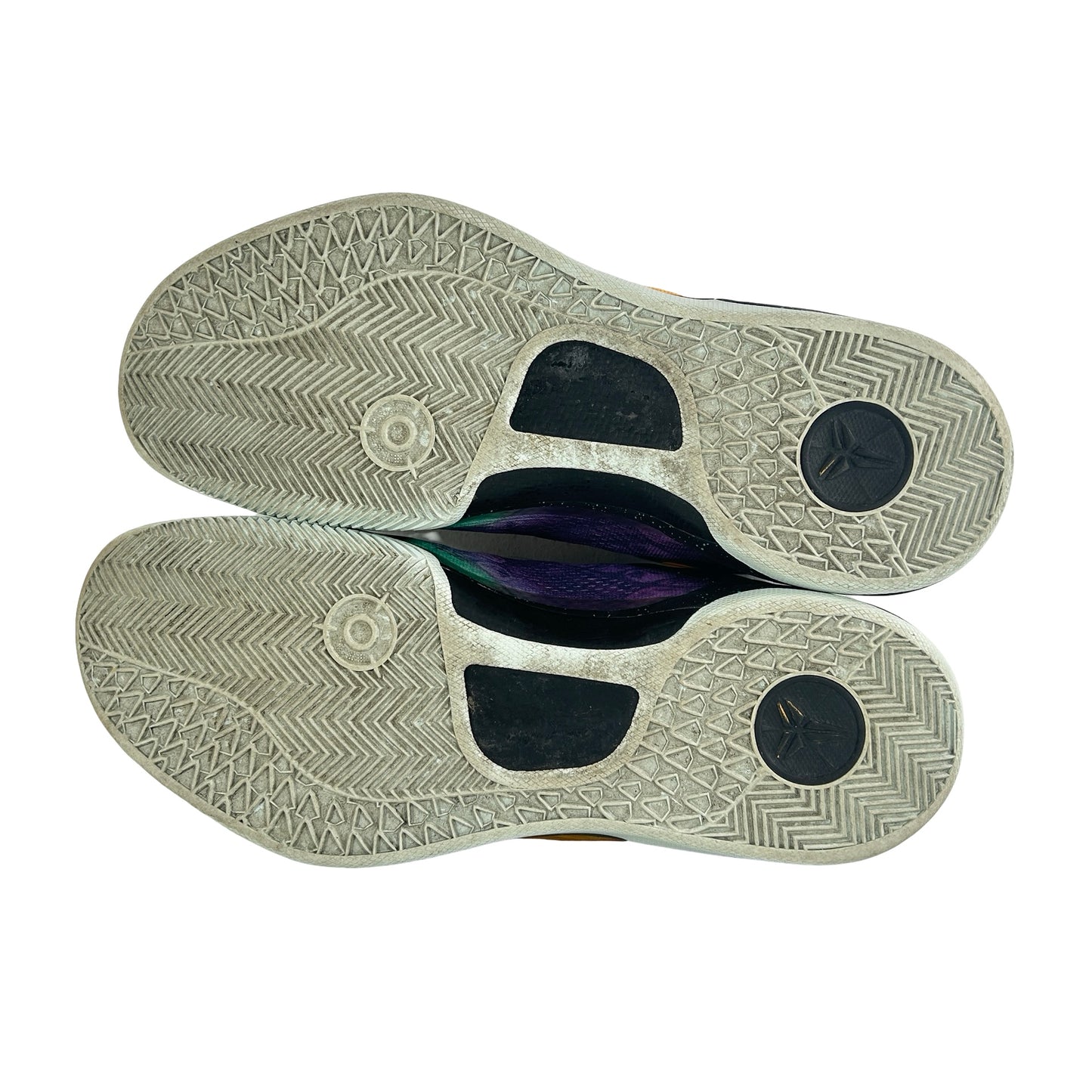555035 302 Nike Kobe 8 Easter [USED] - 10.5 M (Used)