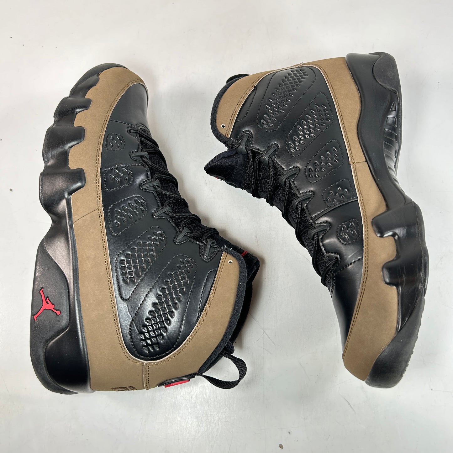 302370 020 Jordan 9 Retro Olive (2012) [USED] - 10 M (Used) (Replace Box)