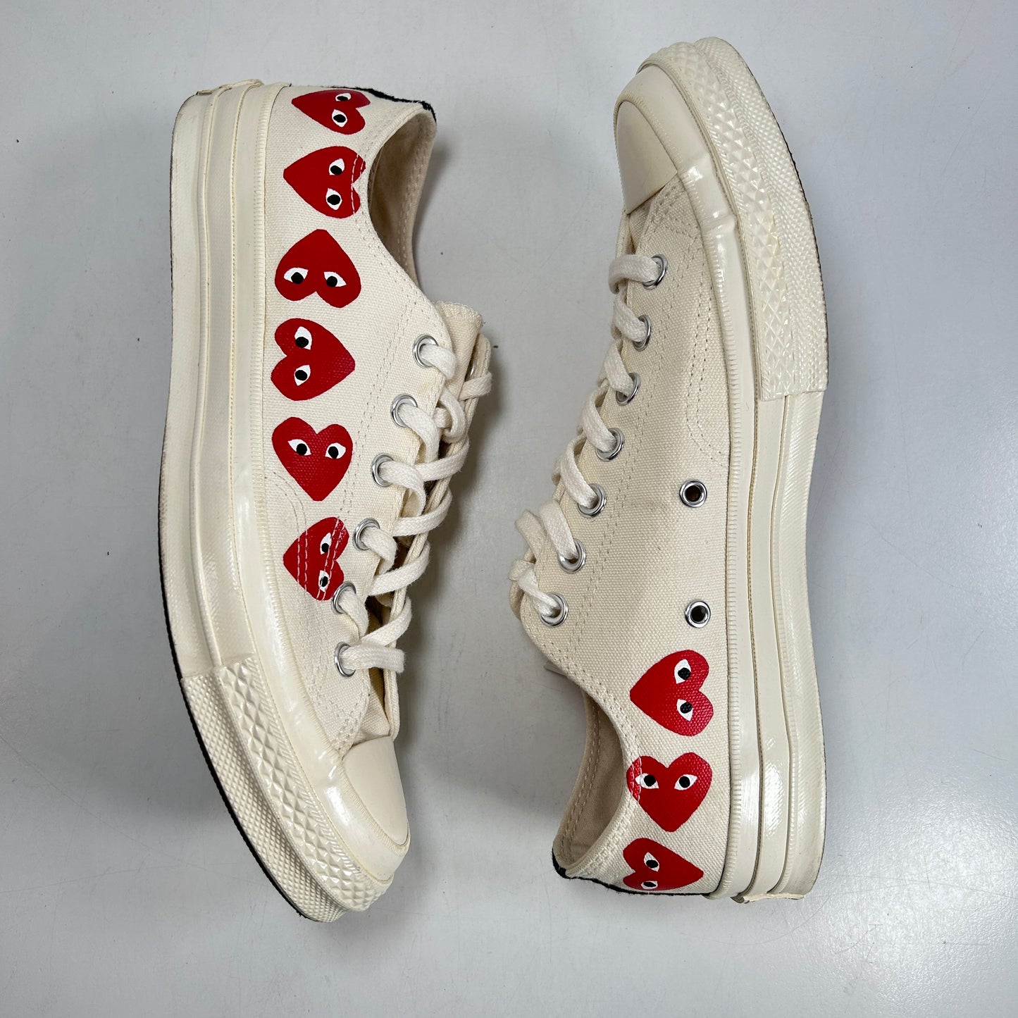162975C Converse Chuck Taylor All Star 70 Ox CDG PLAY Multi-Heart White [USED] - 8.5 M (Used)