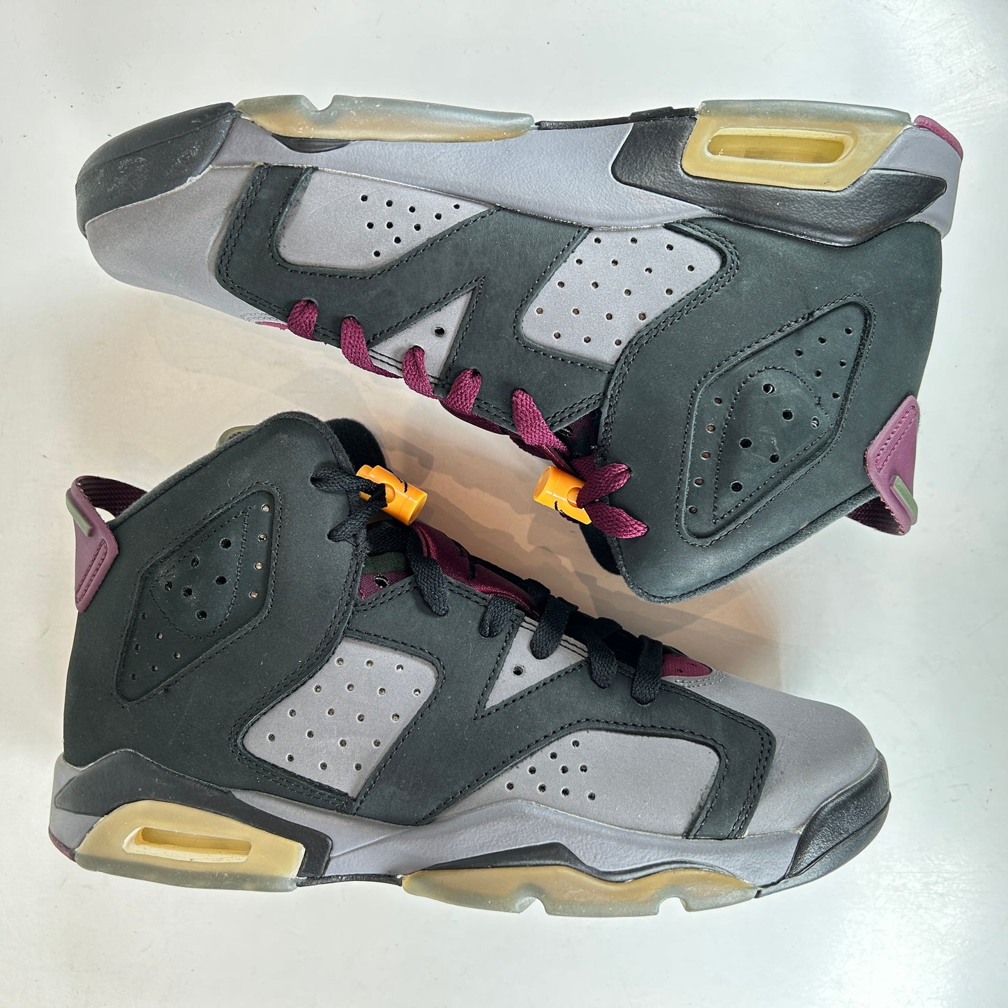 384665 063 Jordan 6 Retro Bordeaux (GS) [USED] - 7 Y (Used) (No Box)