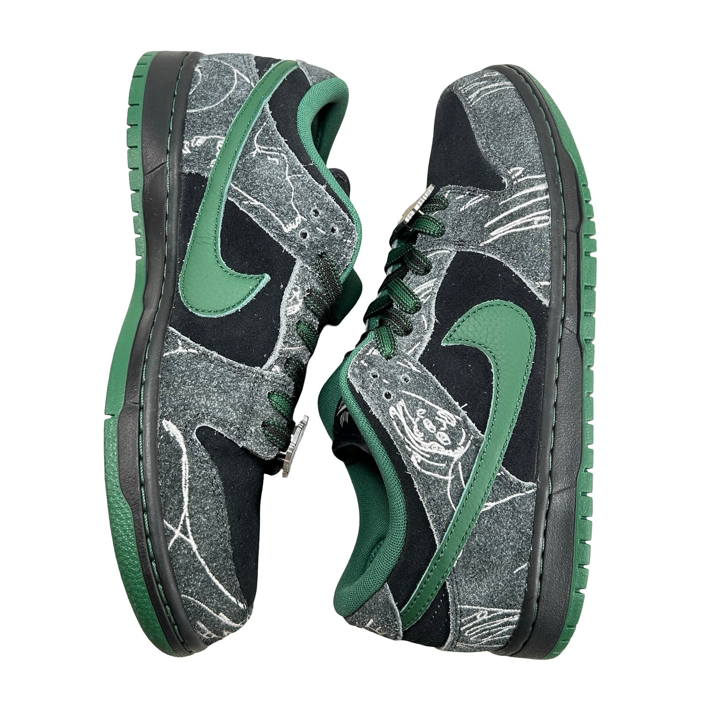 HF7743 001 Nike SB Dunk Low There Skateboards [USED] - 8.5 M (Used)