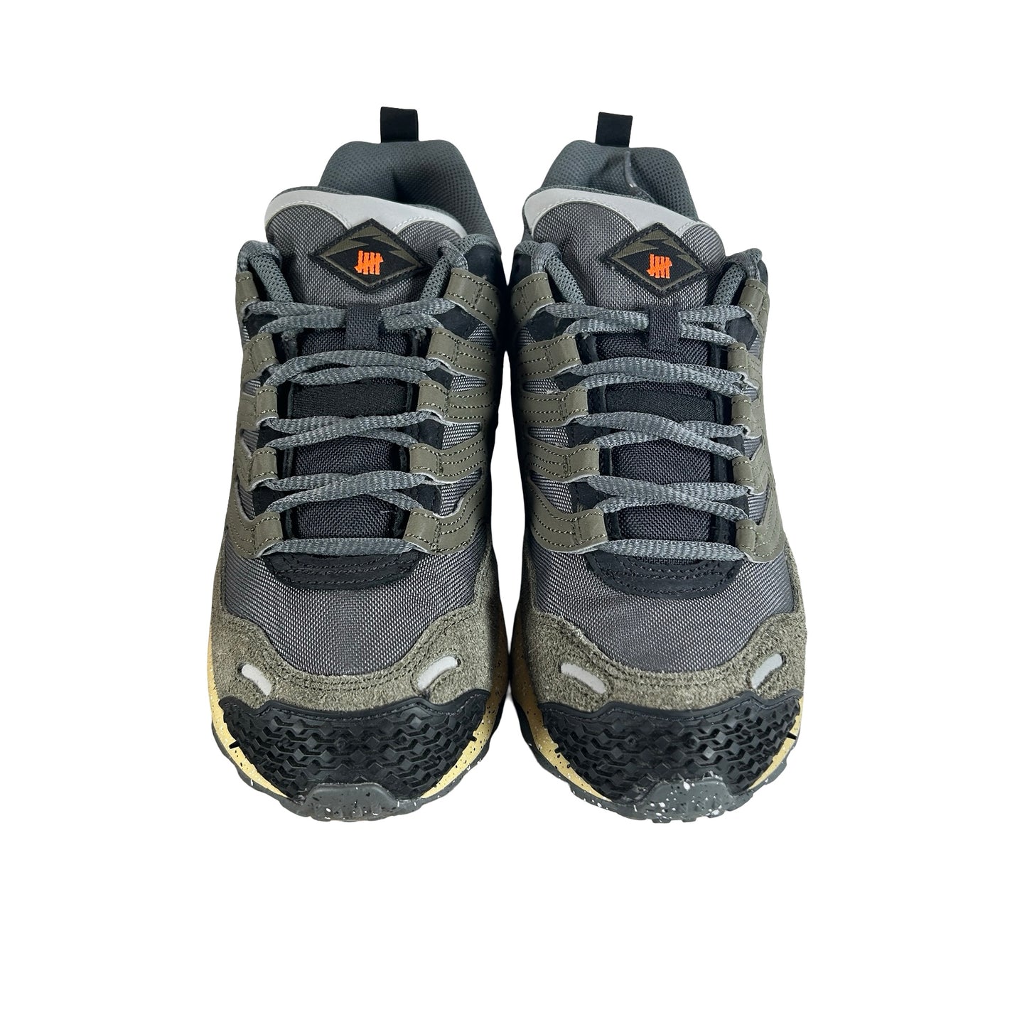 FN7546 300 Undefeated x Air Terra Humara 'Cargo Khaki' [USED] - 7.5 M (Used2)