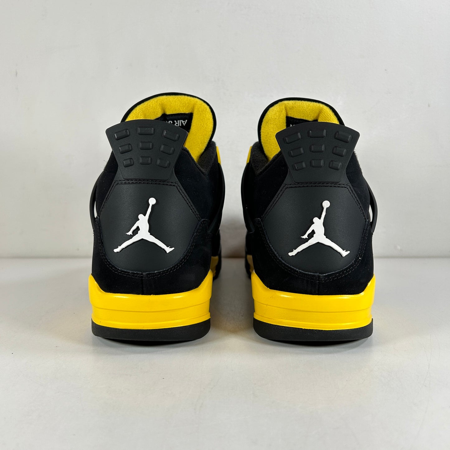 DH6927 017 Jordan 4 Retro Thunder [USED] - 13 M (Used) (Replace Box)