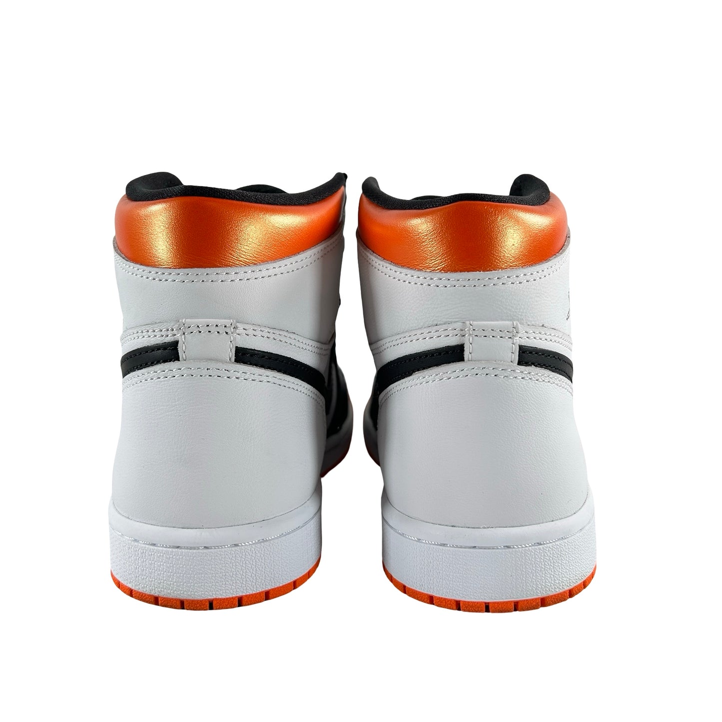 555088 180 Jordan 1 Retro High Electro Orange [USED] - 8.5 M (Used)