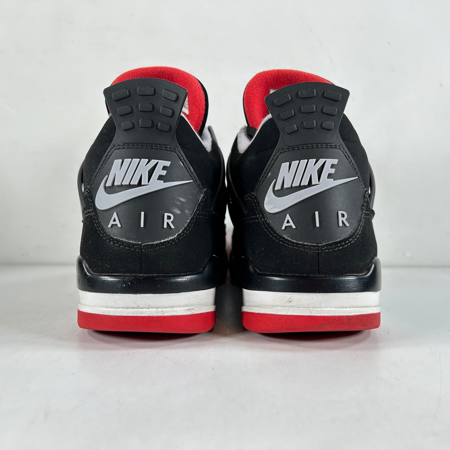 308497 060 Jordan 4 Bred (2019) [USED] - 8.5 M (Used)