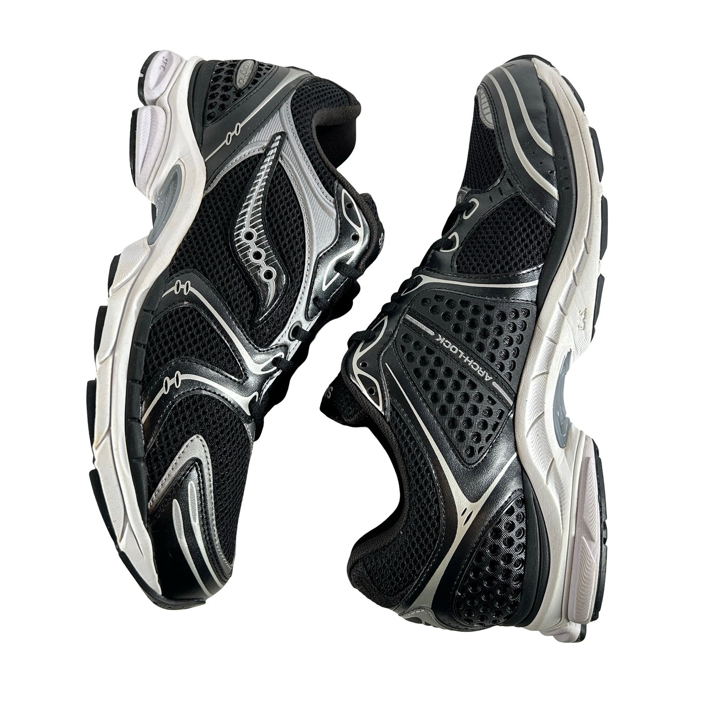 S70841-2 Saucony ProGrid Triumph 4 Black [USED] - 12 M (VNDS)