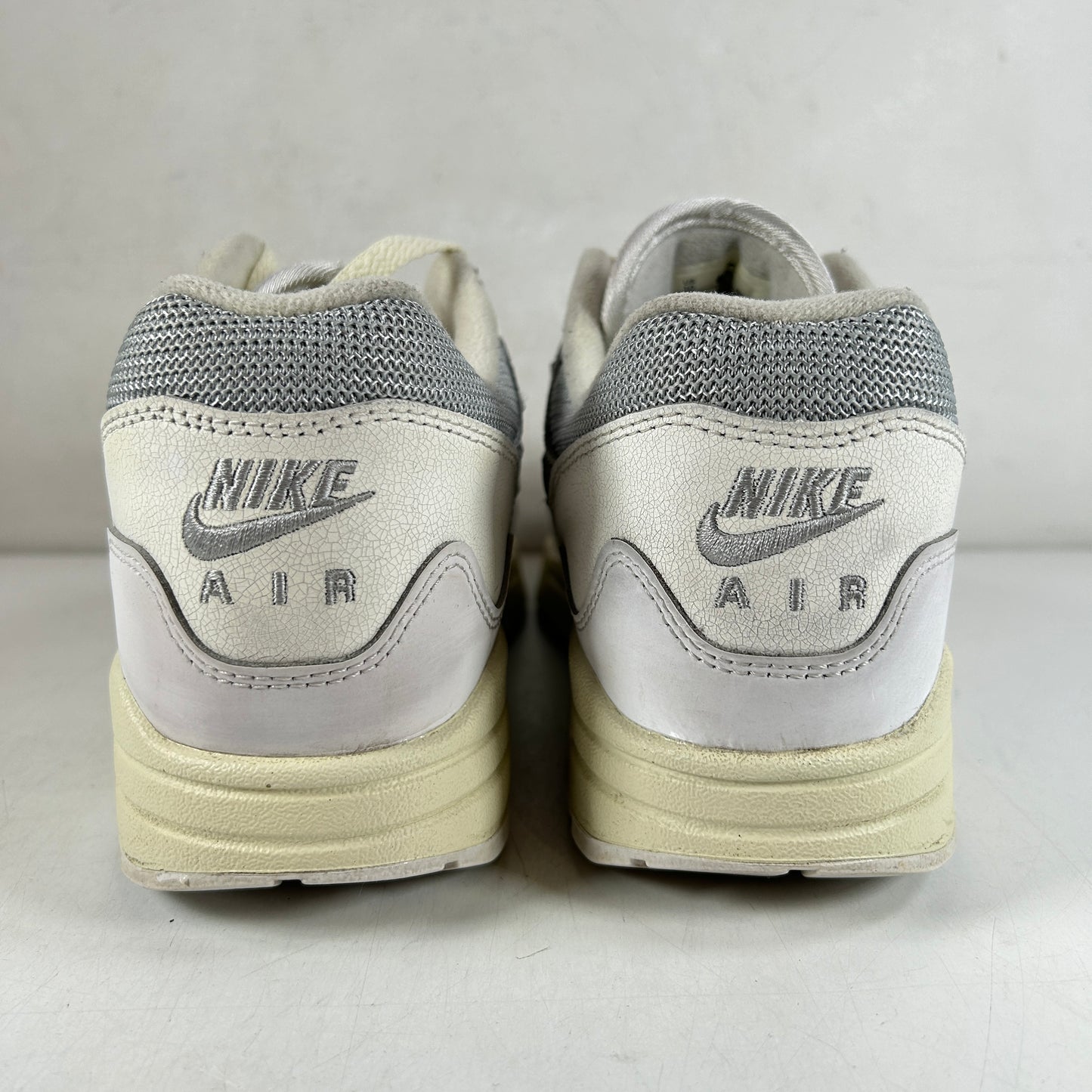 DQ0299 100 Nike Air Max 1 Patta Waves White [USED] - 10 M (Used)