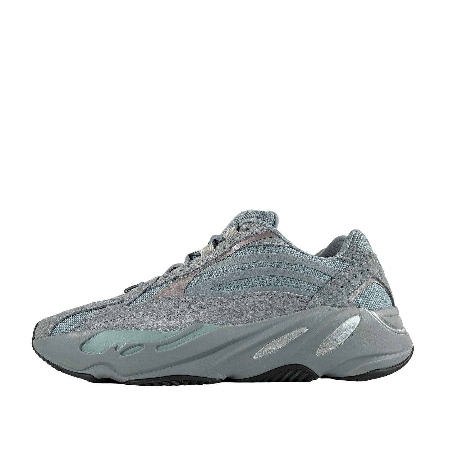 FV8424 adidas Yeezy Boost 700 V2 Hospital Blue [USED] - 11.5 M (Used)