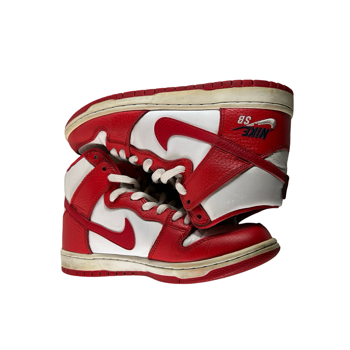 854851 661 Nike SB Dunk High Future Court Red - 7 M (Used)