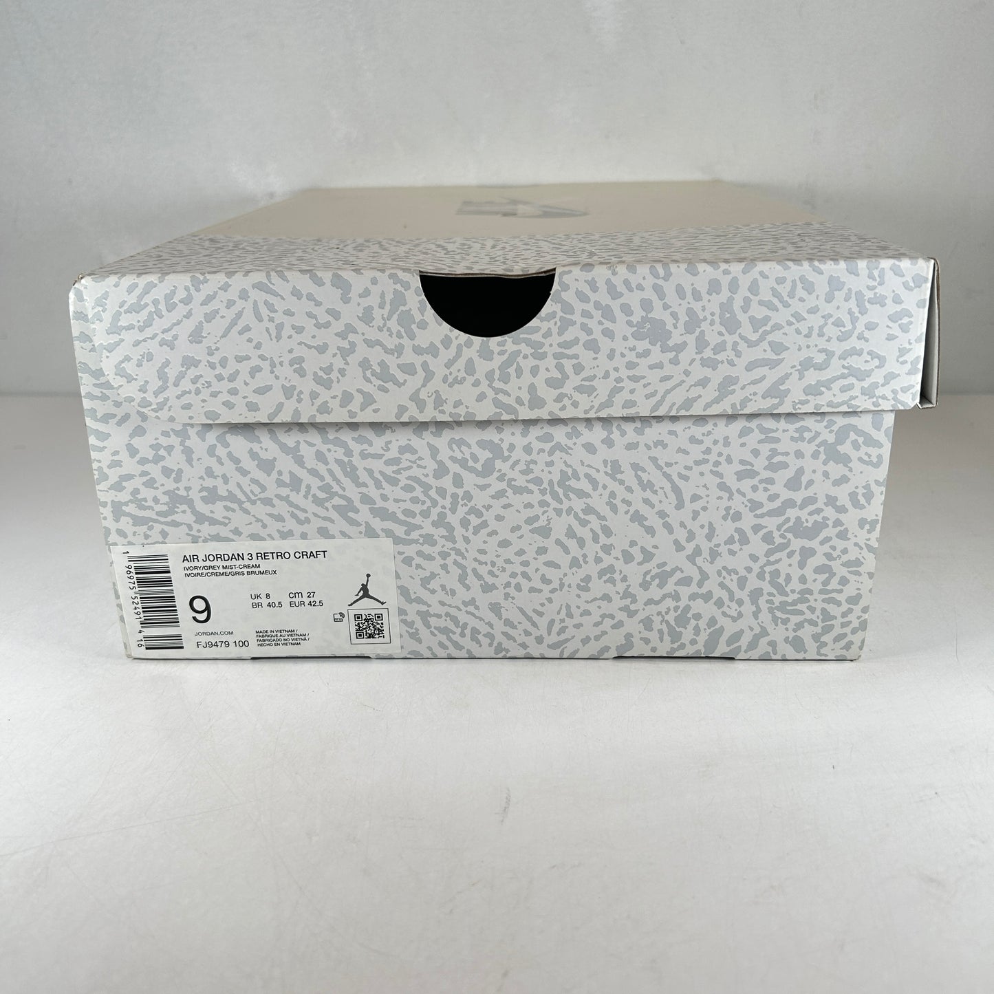 FJ9479 100 Jordan 3 Retro Craft Ivory [USED] - 9 M (Used)