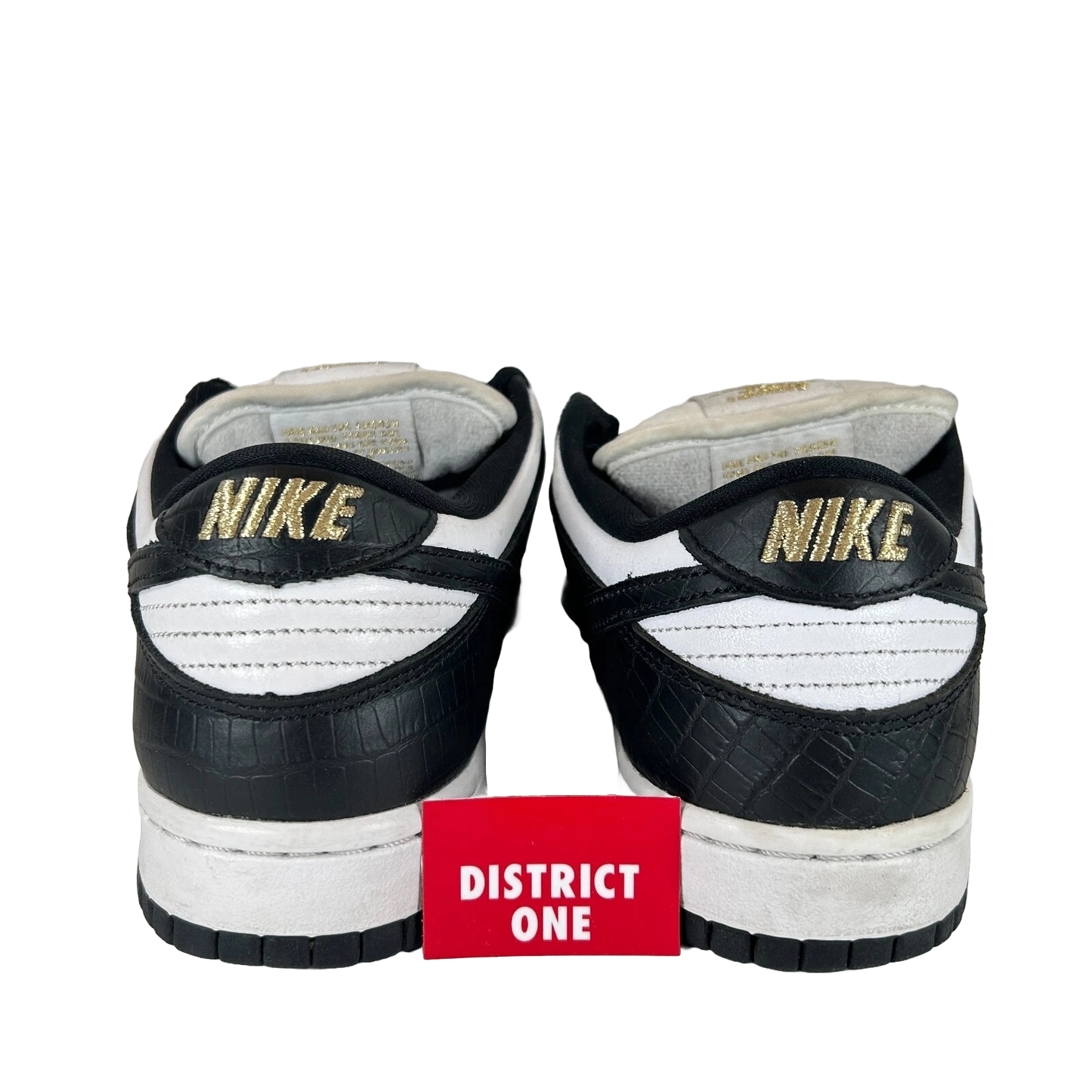 DH3228 102 Dunk SB Low Supreme Black [USED] - 6.5 M (Used)