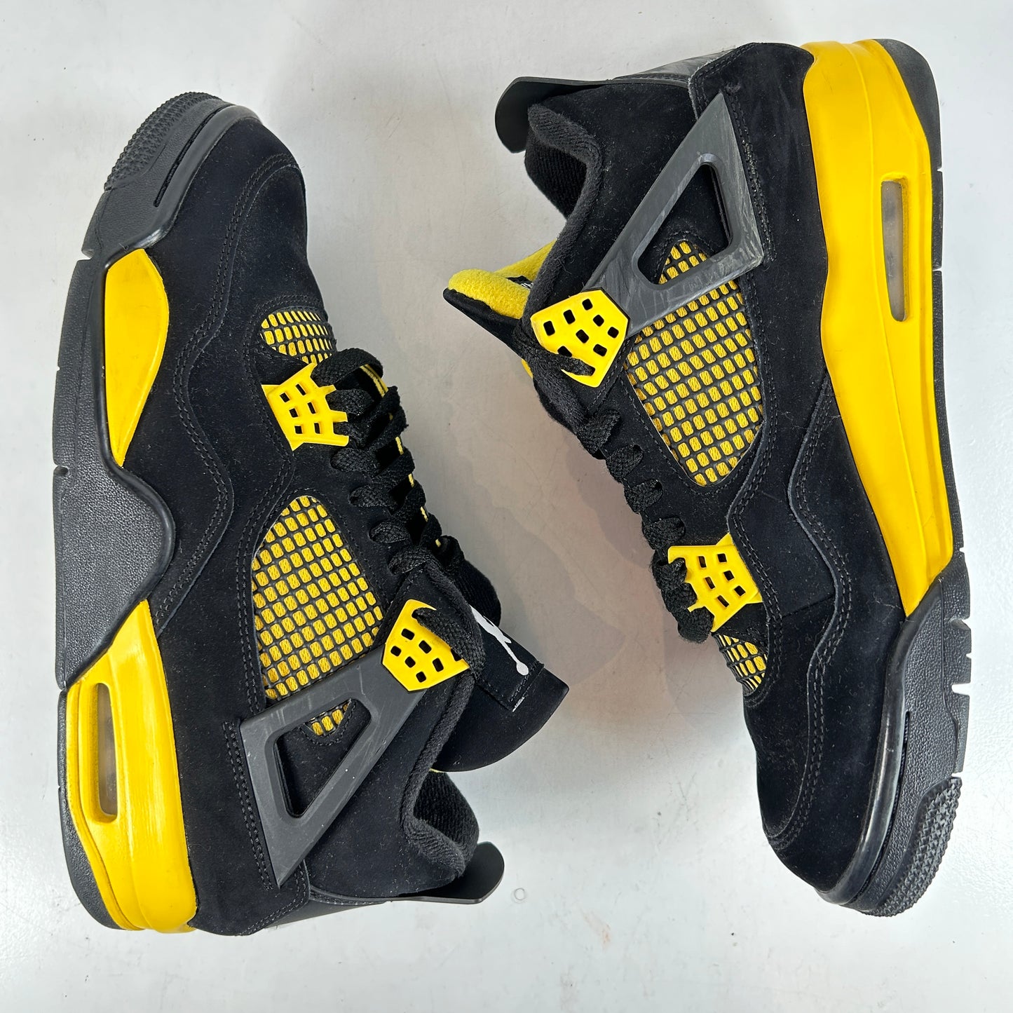 DH6927 017 Jordan 4 Retro Thunder [USED] - 9 M (Used) (No Box)