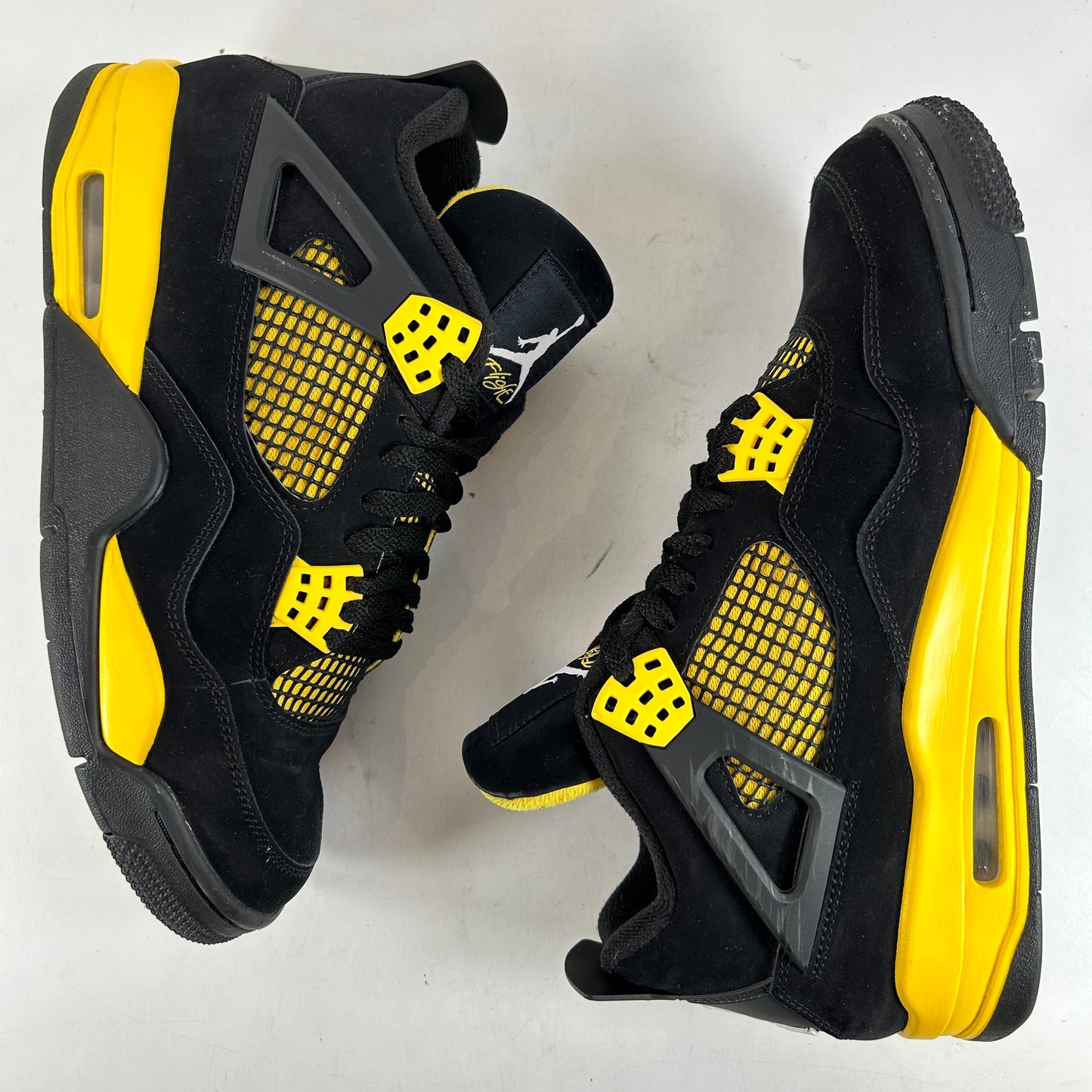 DH6927 017 Jordan 4 Retro Thunder [USED] - 10 M (Used3)