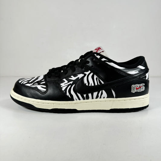 DM3510 001 SB Dunk Low Quartersnacks Cebra