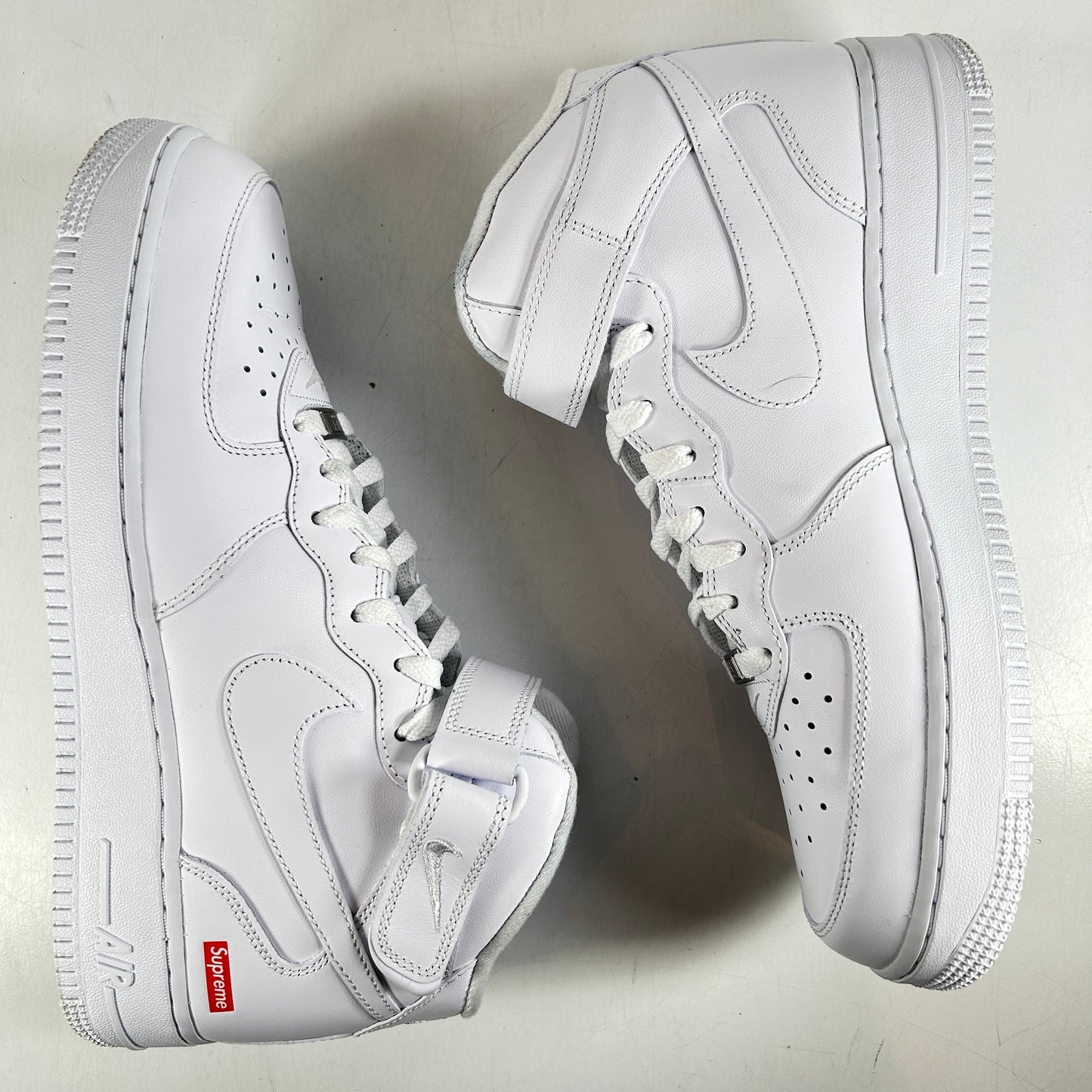 FZ8784 100 Nike Air Force 1 Mid Supreme White [USED] - 10 M (Used)