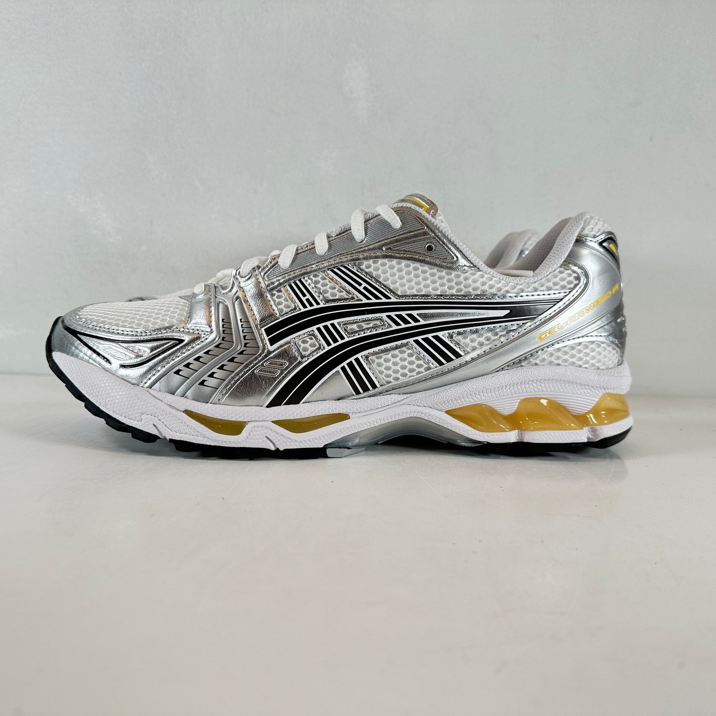 1203A537 101 ASICS GEL-Kayano 14 Tai Chi Yellow [USED] - 10.5 M (VNDS)