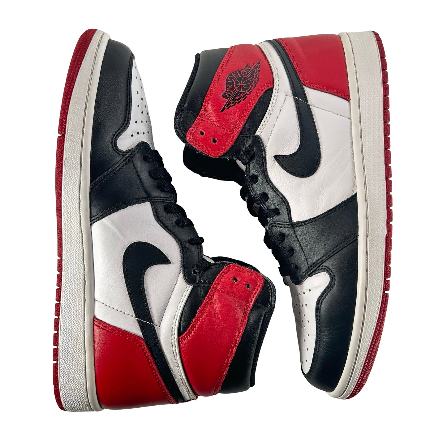555088 125 Jordan 1 Retro Black Toe (2016) [USED] - 9.5 M (Used2)