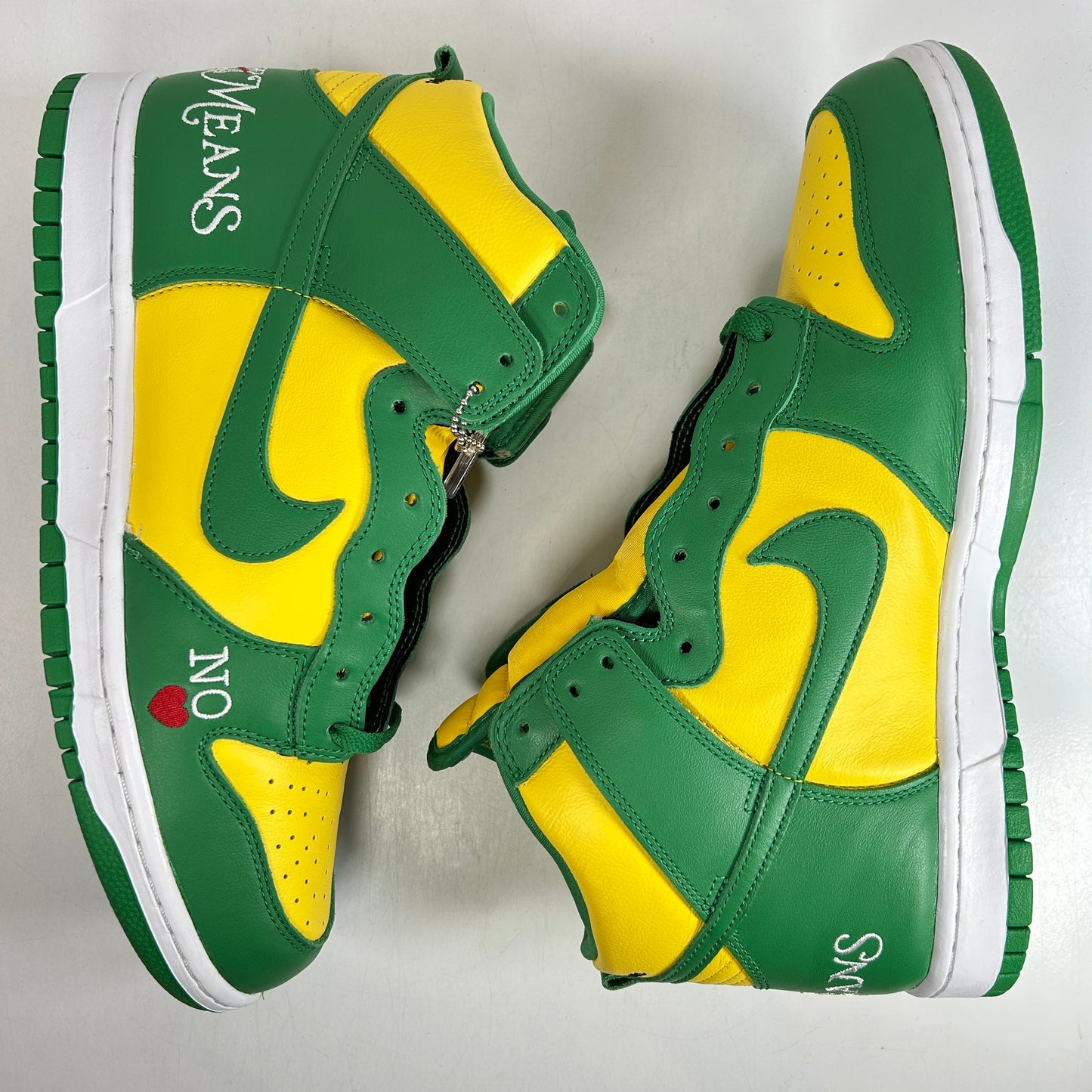 DN3741 700 Nike SB Dunk High Supreme By Any Means Brazil [USED] - 11.5 M (Used2)