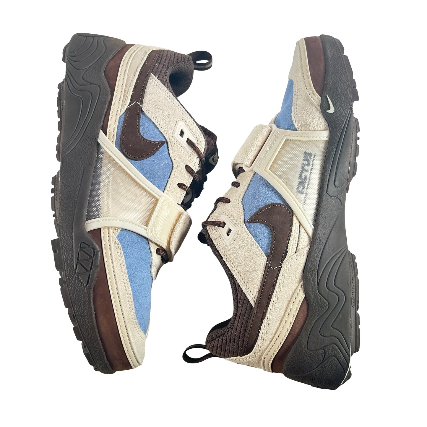 HQ3072 400 Nike Zoom Field Jaxx Travis Scott Leche Blue [USED] - 10.5 M (Used)