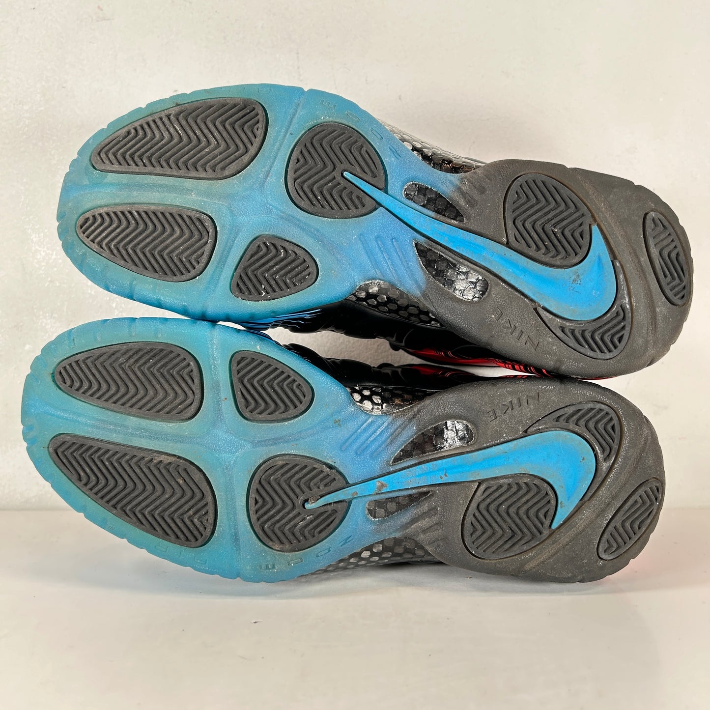 616750 400 Nike Air Foamposite Pro Spiderman [USED] - 9.5 M (Used) (Replace Box)