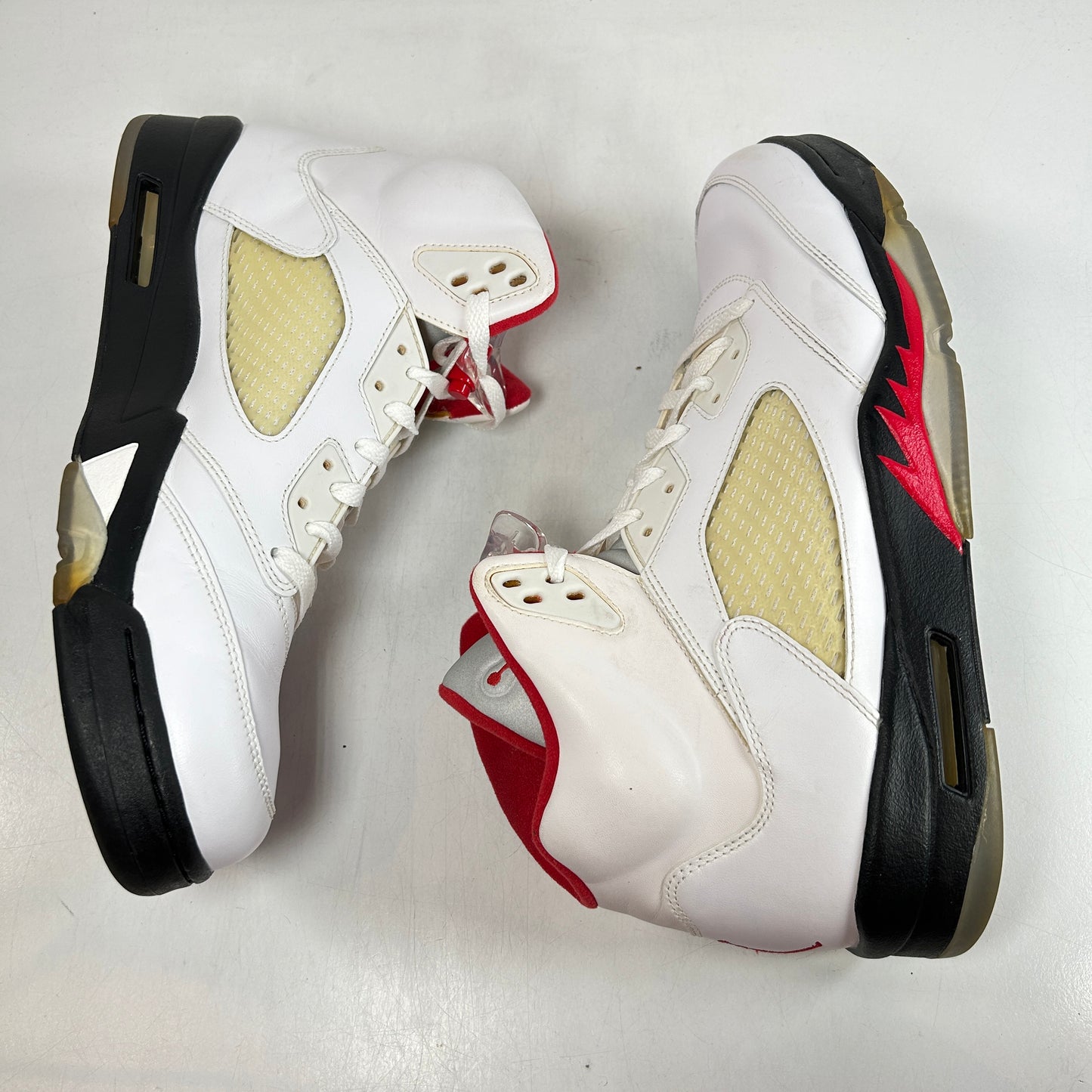 136027 100 Jordan 5 Retro Fire Red (2013) [USED] - 13 (Used) (No Box)