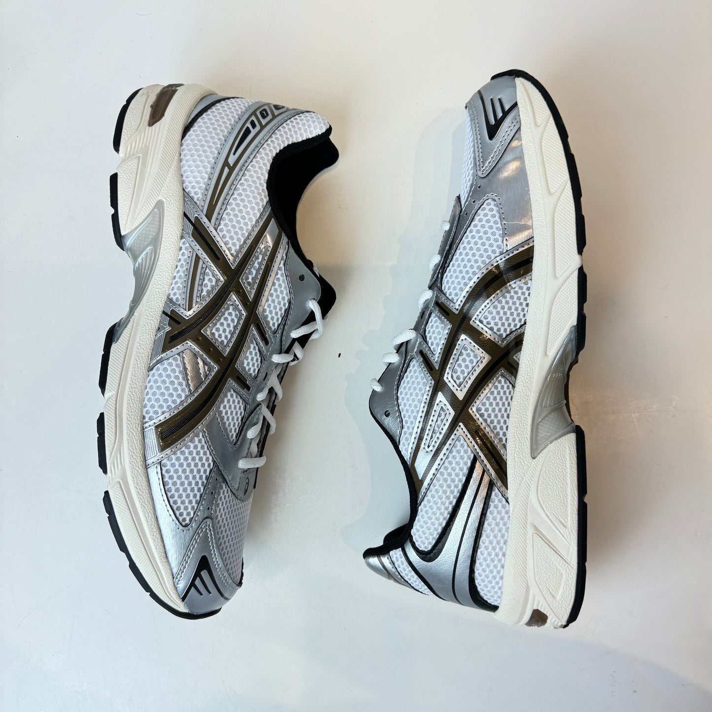 1201A256 113 ASICS Gel-1130 White Clay Canyon [USED] - 12 M (Used) (No Box)