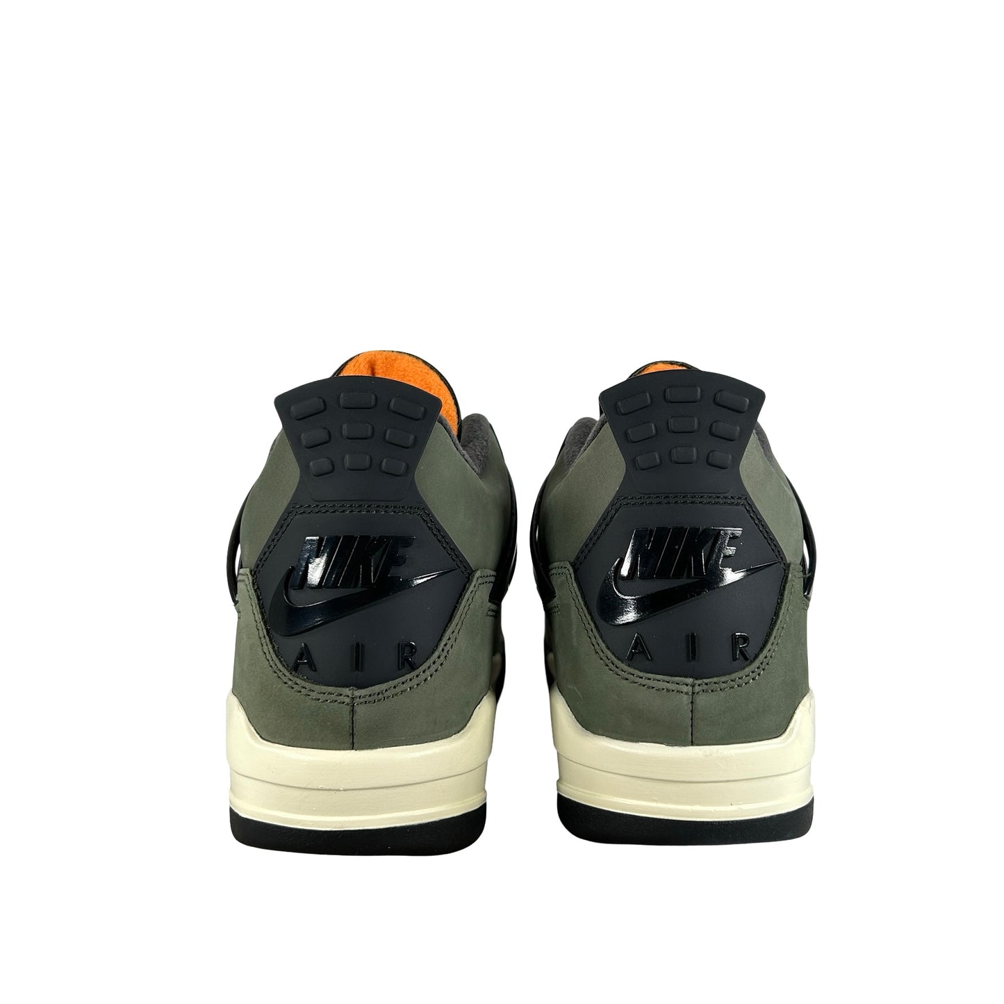IB1519 200 Jordan 4 Retro OG SP Undefeated (2025) [CONDITIONAL] - 9.5 M (Small Stain Right Midsole)