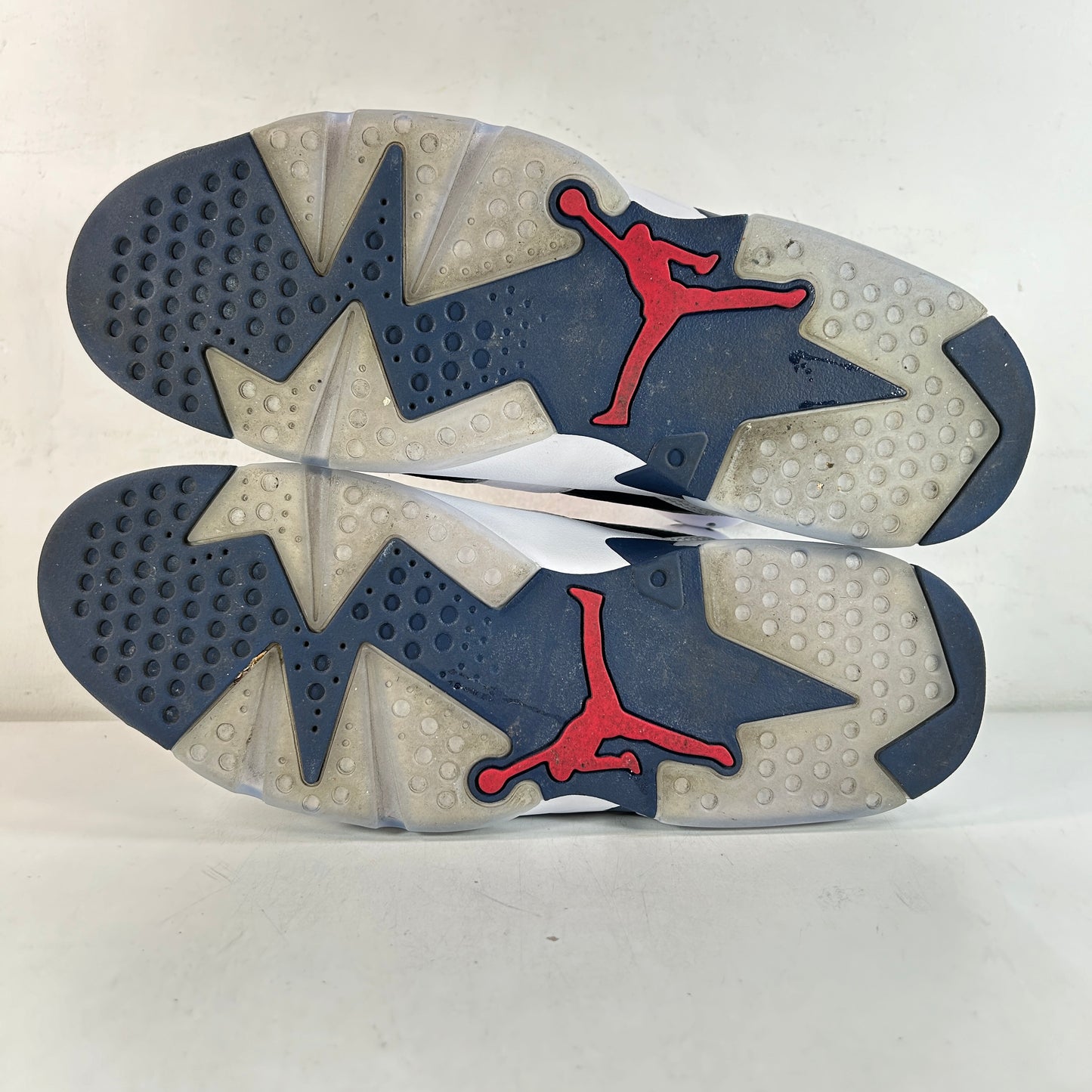 CT8529 164 Jordan 6 Retro Olympic (2024) - 12 M (Used)