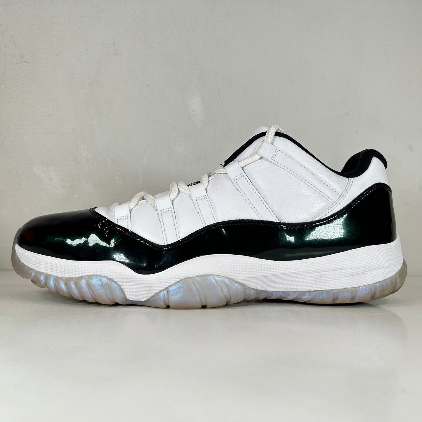 528895 145 Jordan 11 Retro Low Iridescent [USED] - 14 M (Used) (No Box)