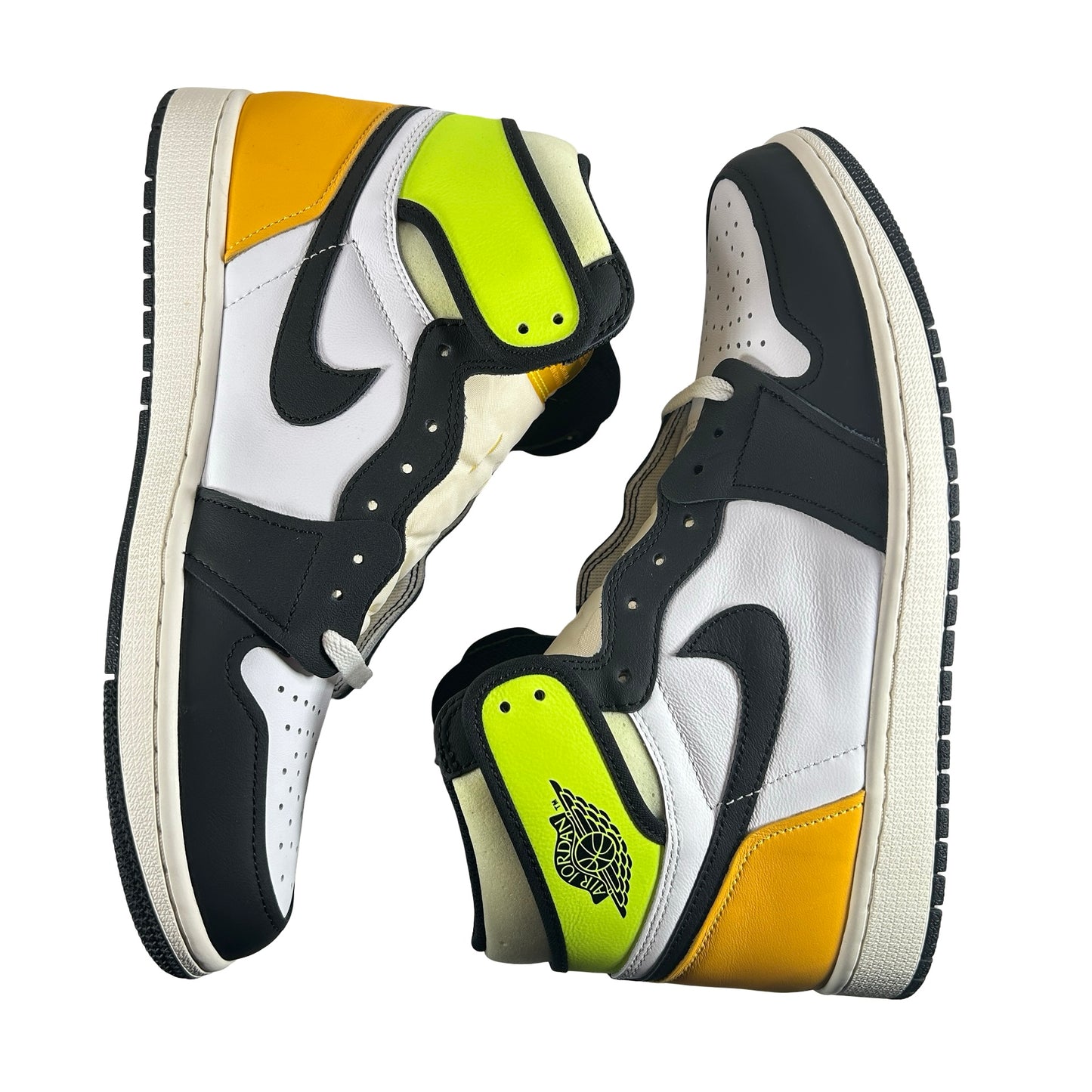 555088 118 Jordan 1 Volt Gold [USED] - 11.5 M (VNDS)