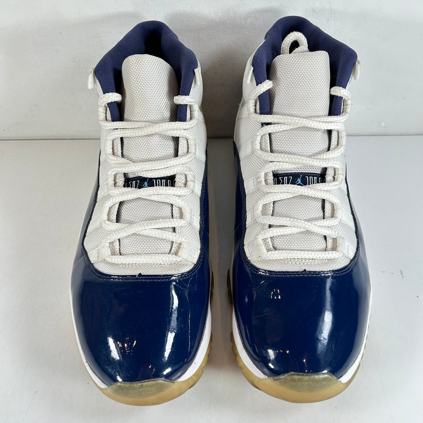 378037 123 Jordan 11 Retro UNC Win Like 82 [USED] - 11 M (Used)