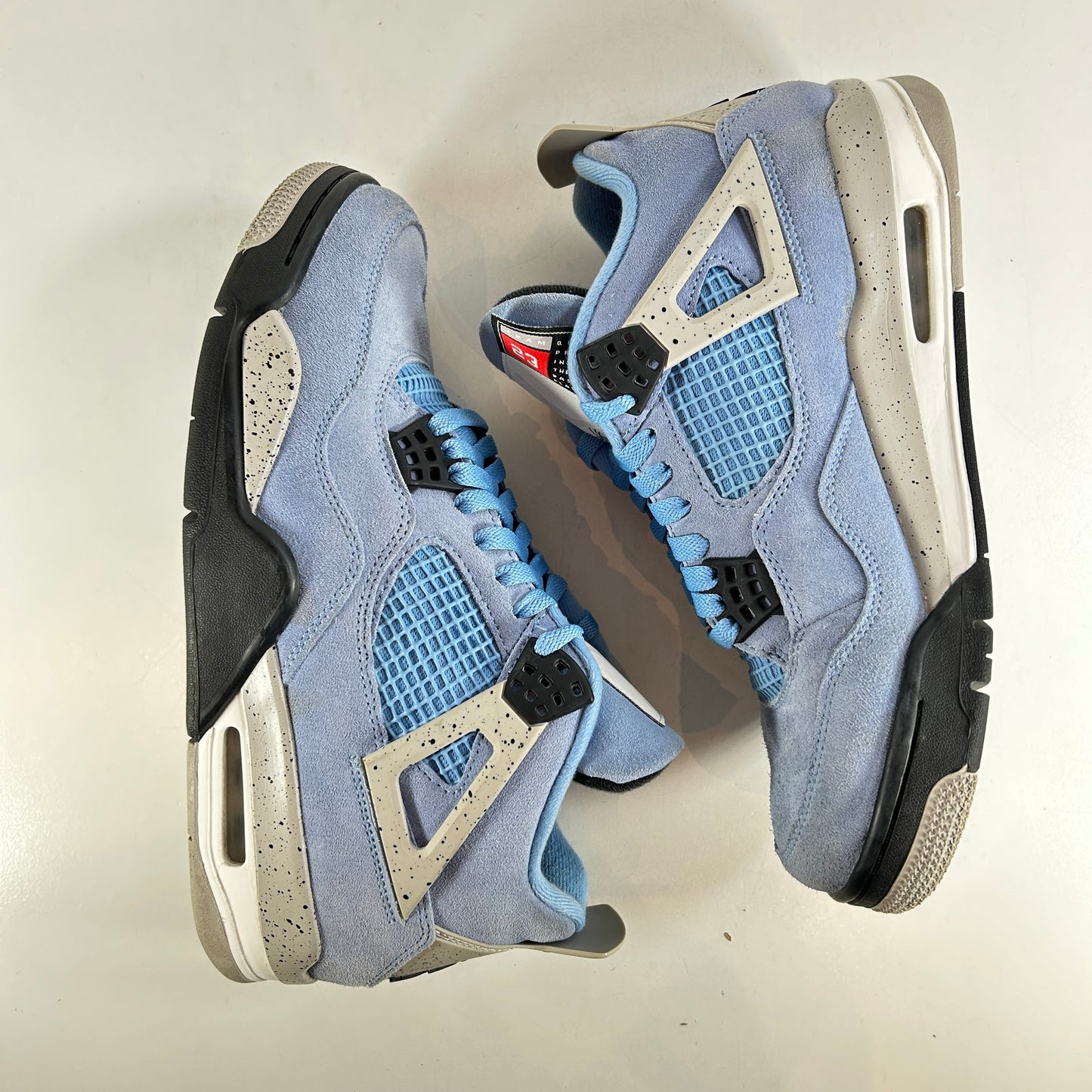 CT8527 400 Jordan 4 University Blue [USED] - 9 M (Used)