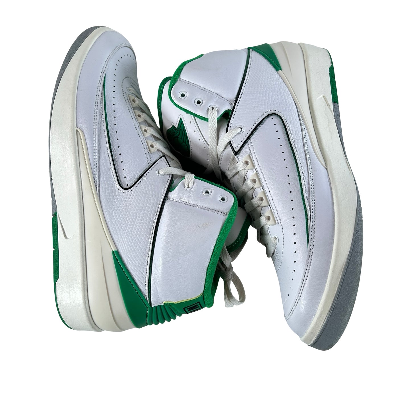 DR8884 103 Jordan 2 Retro Lucky Green - 12.5 M (Used)